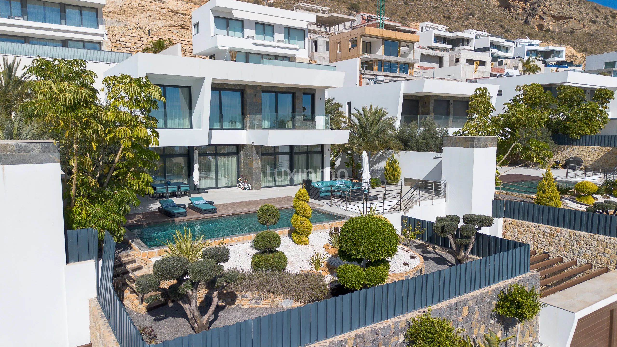 Modern luxury villa with sea views in Sierra Cortina — photo 73