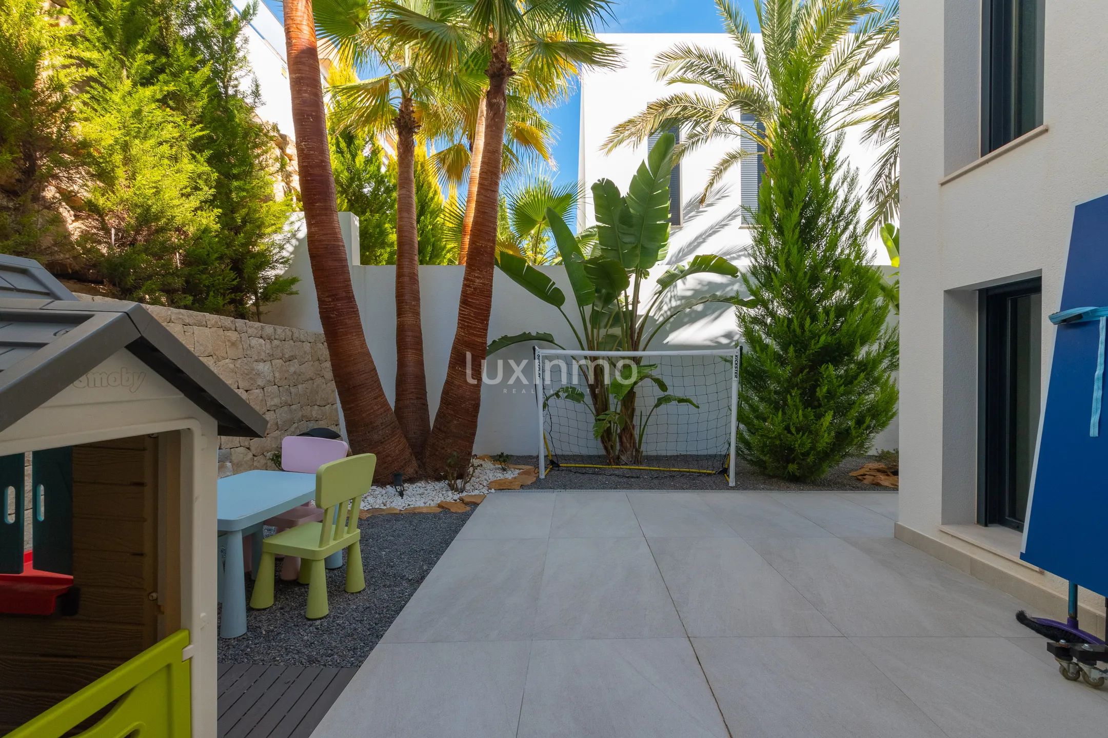 Modern luxury villa with sea views in Sierra Cortina — photo 62