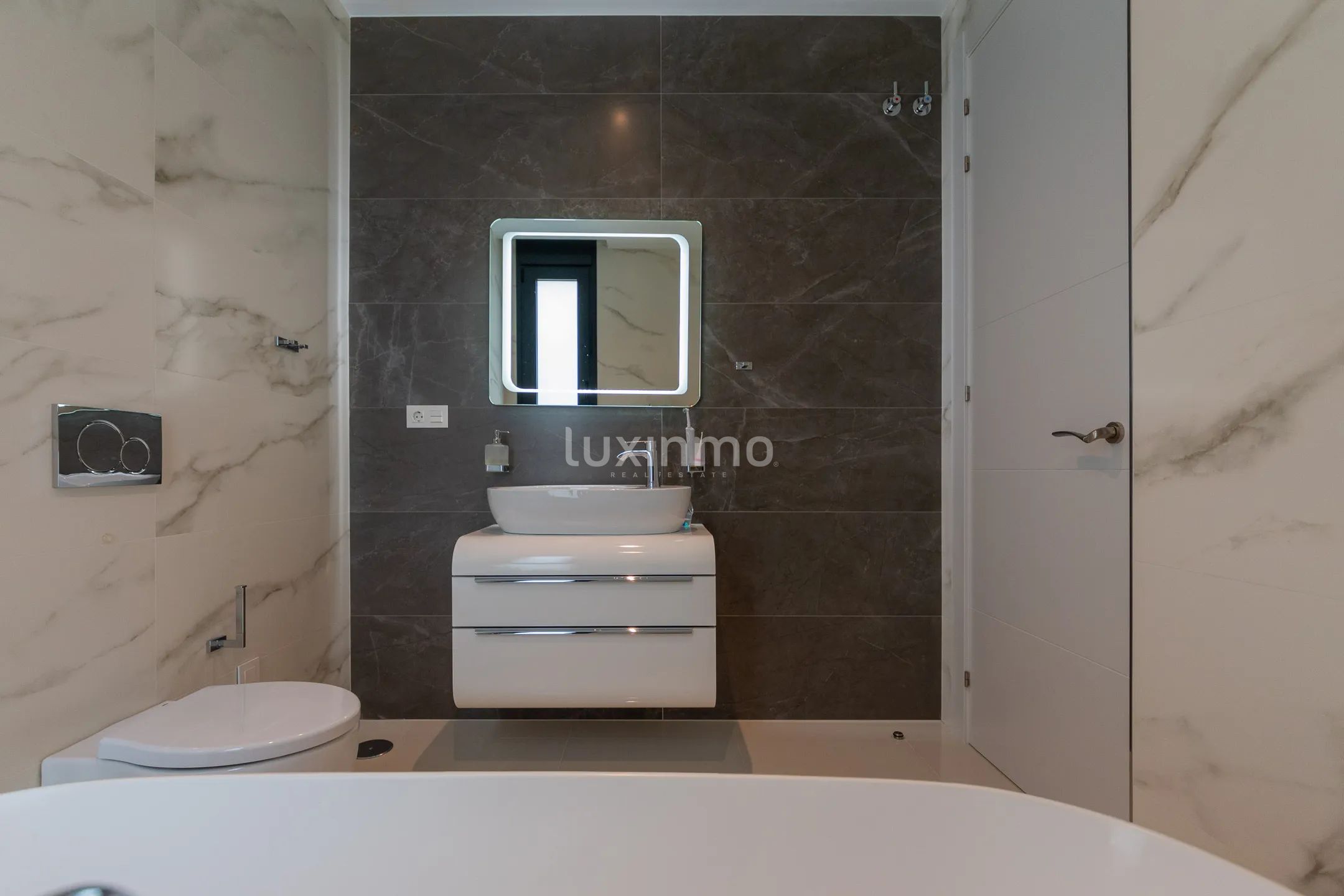 Modern luxury villa with sea views in Sierra Cortina — photo 46
