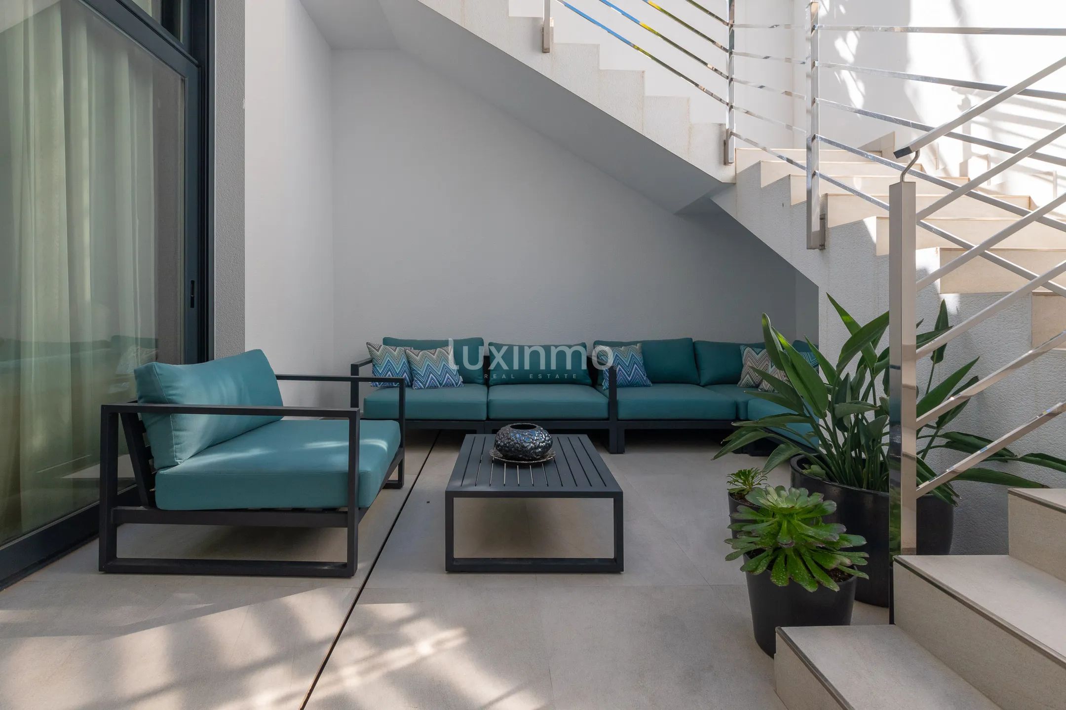 Modern luxury villa with sea views in Sierra Cortina — photo 56