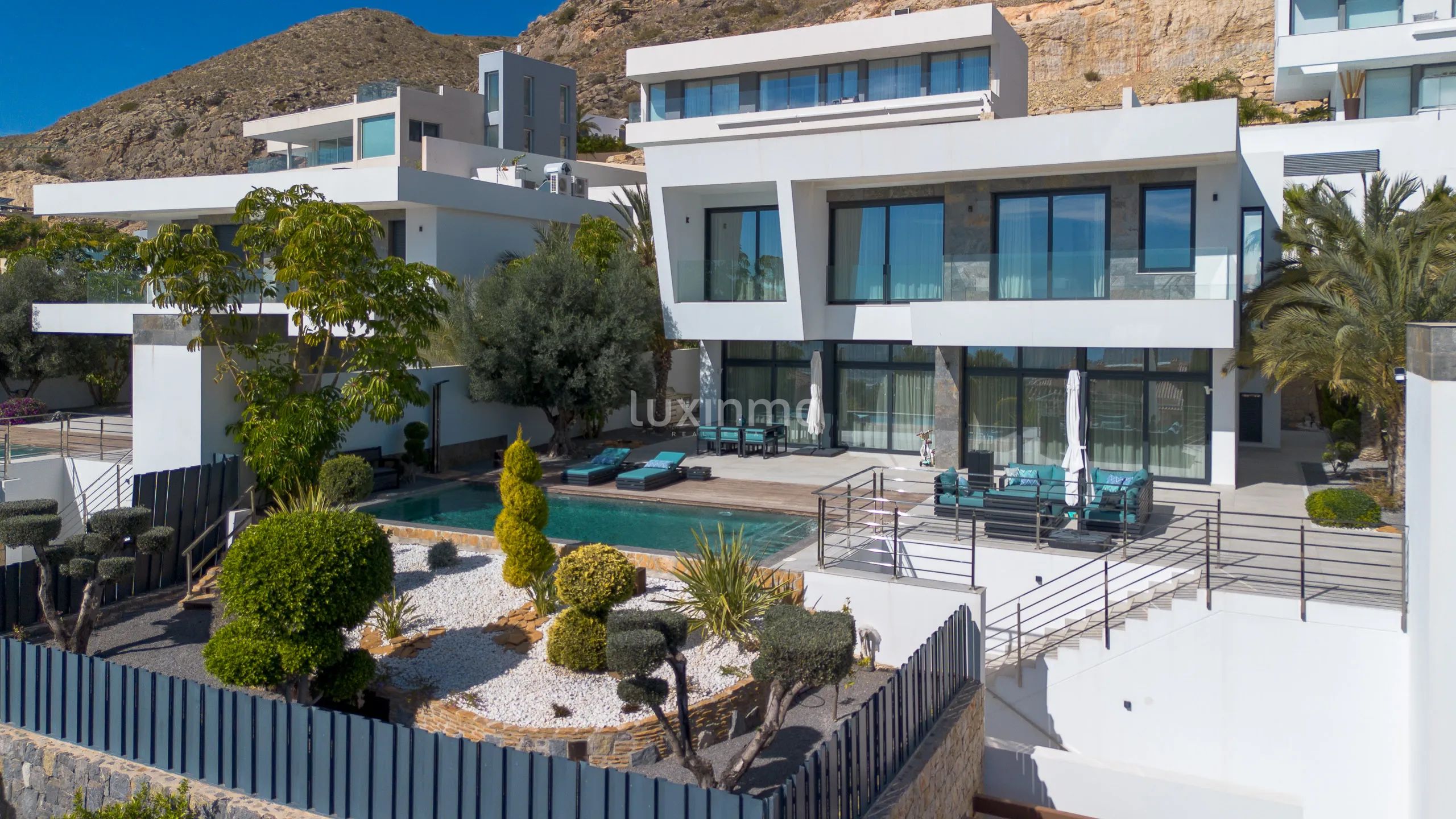 Modern luxury villa with sea views in Sierra Cortina — photo 71