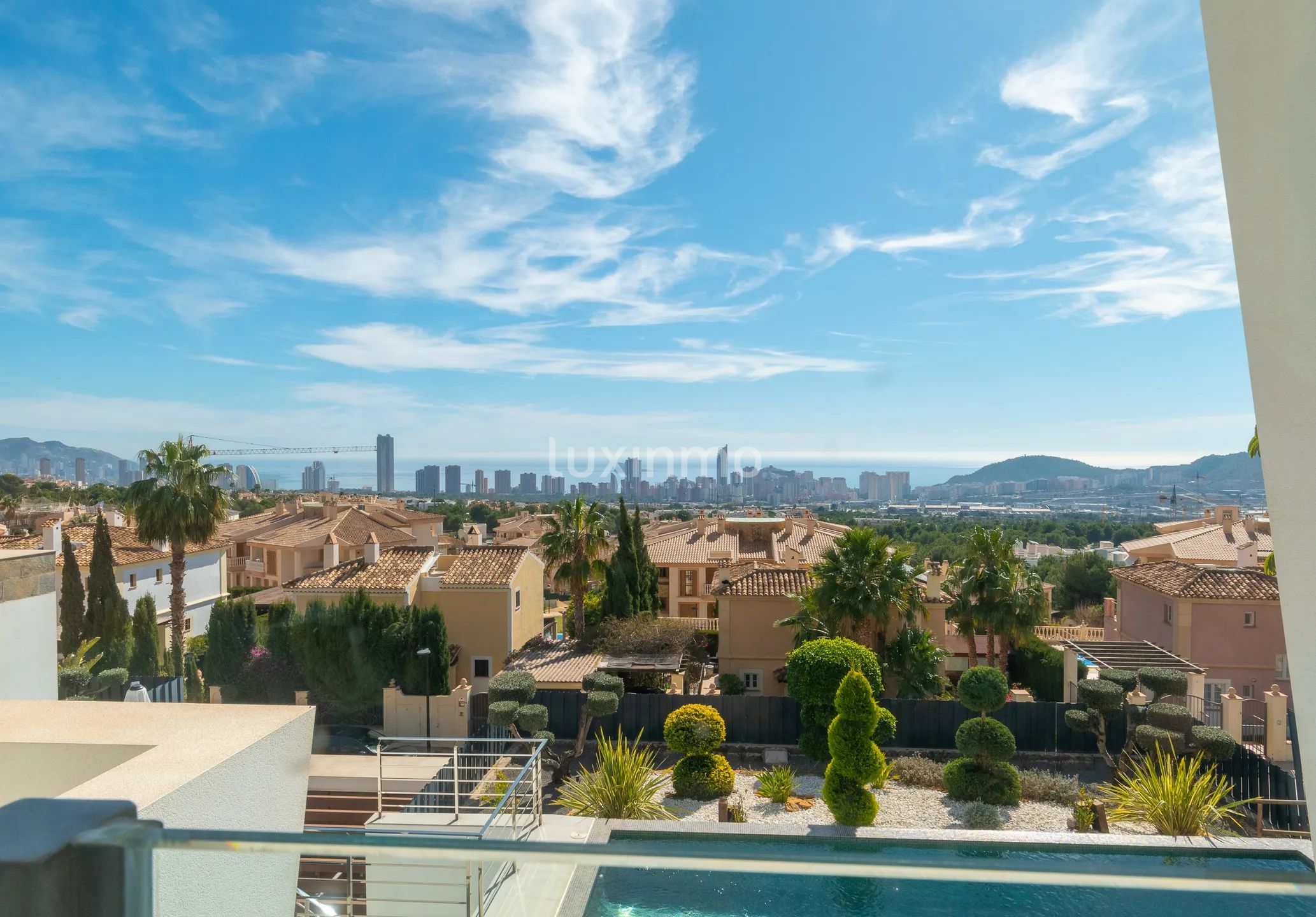 Modern luxury villa with sea views in Sierra Cortina — photo 27