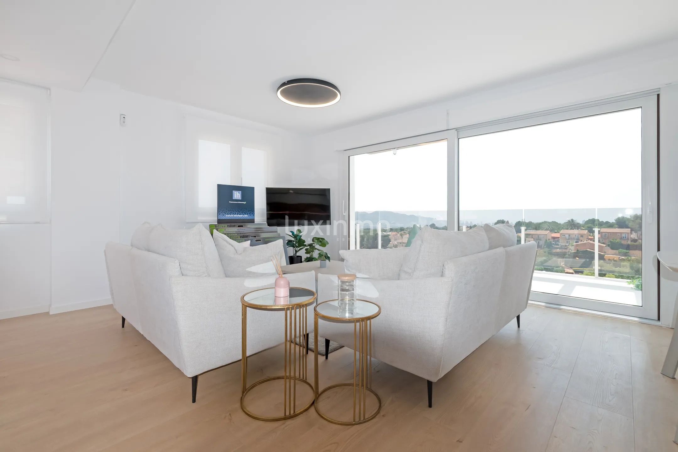 Modern terraced house in La Nucia, Alicante — photo 13