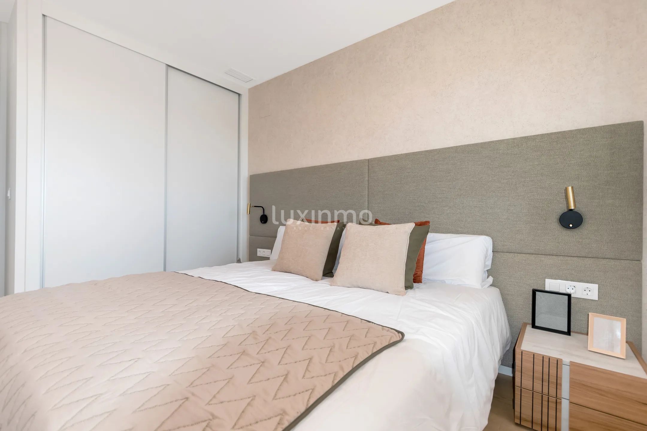 Chef-d'œuvre d'architecture moderne à La Nucia - En construction et à vendre — photo 12