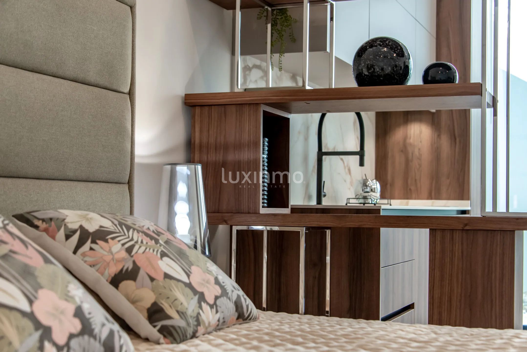 Atemberaubende Luxus-Villa mit atemberaubender Aussicht in Sierra Cortina — photo 55