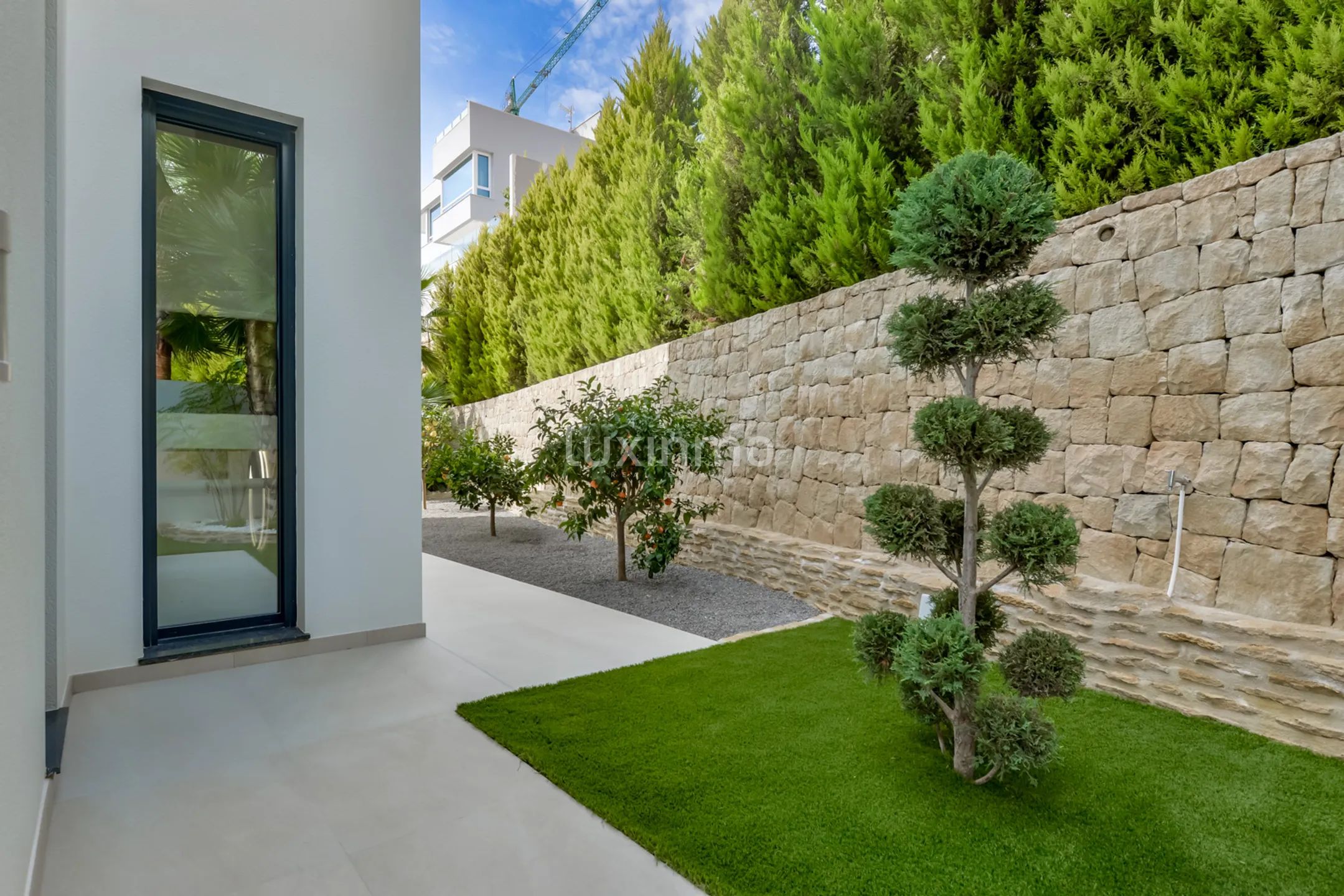 Atemberaubende Luxus-Villa mit atemberaubender Aussicht in Sierra Cortina — photo 62