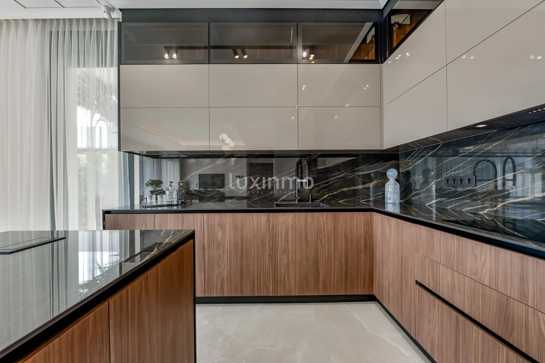 Atemberaubende Luxus-Villa mit atemberaubender Aussicht in Sierra Cortina — photo 22