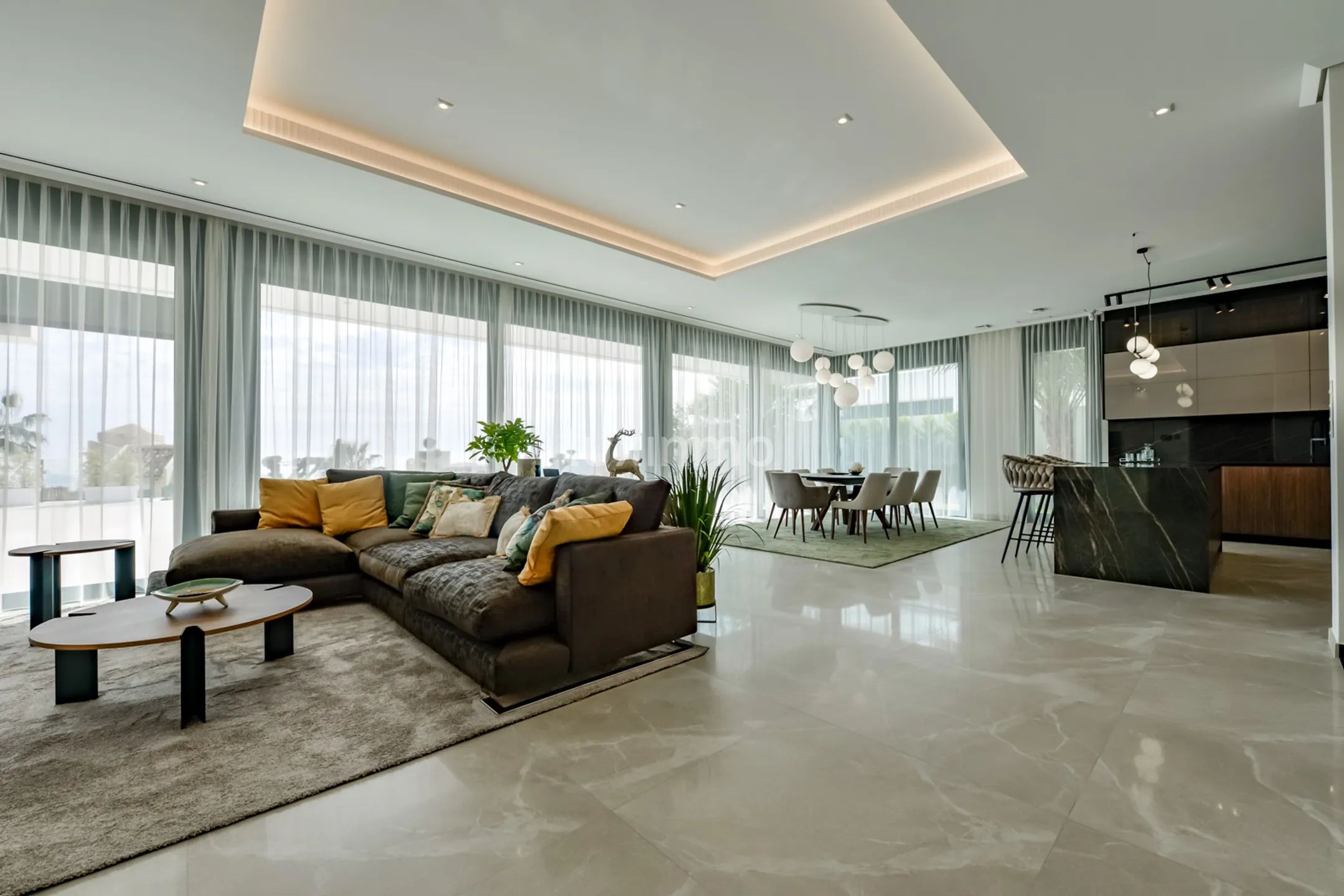 Atemberaubende Luxus-Villa mit atemberaubender Aussicht in Sierra Cortina — photo 9