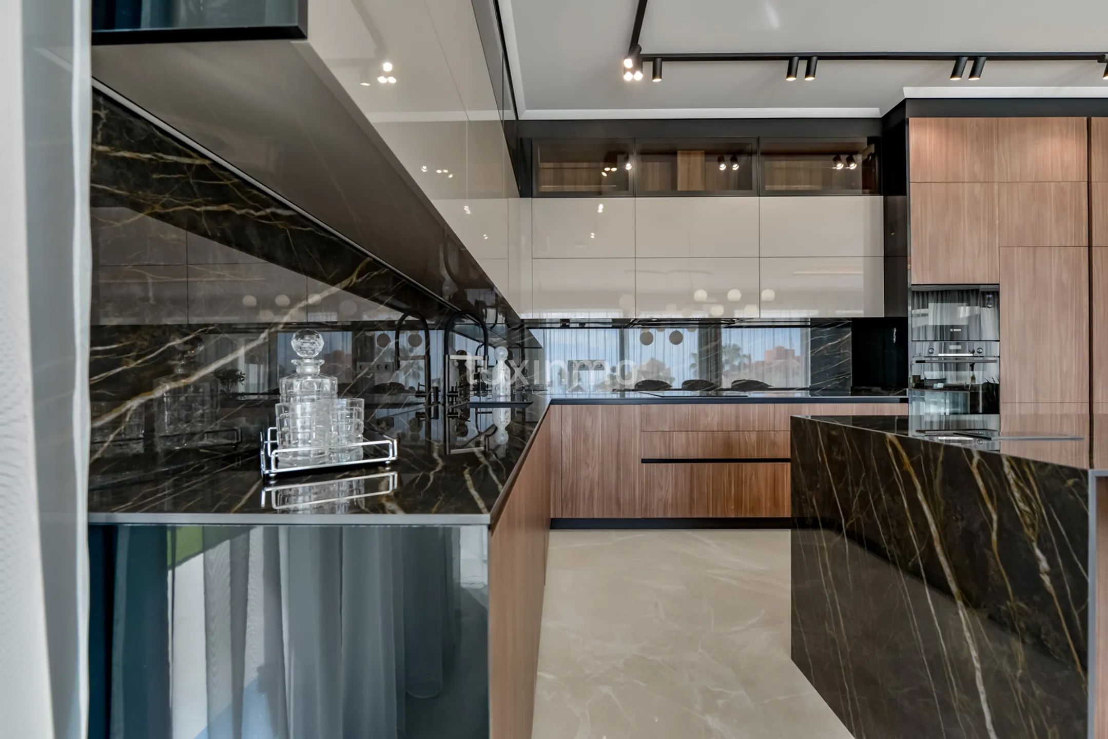 Atemberaubende Luxus-Villa mit atemberaubender Aussicht in Sierra Cortina — photo 19