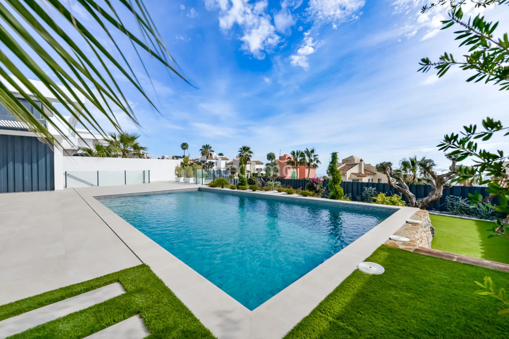 Atemberaubende Luxus-Villa mit atemberaubender Aussicht in Sierra Cortina — photo 64