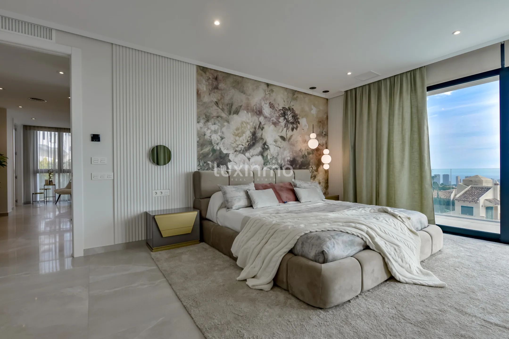 Atemberaubende Luxus-Villa mit atemberaubender Aussicht in Sierra Cortina — photo 32