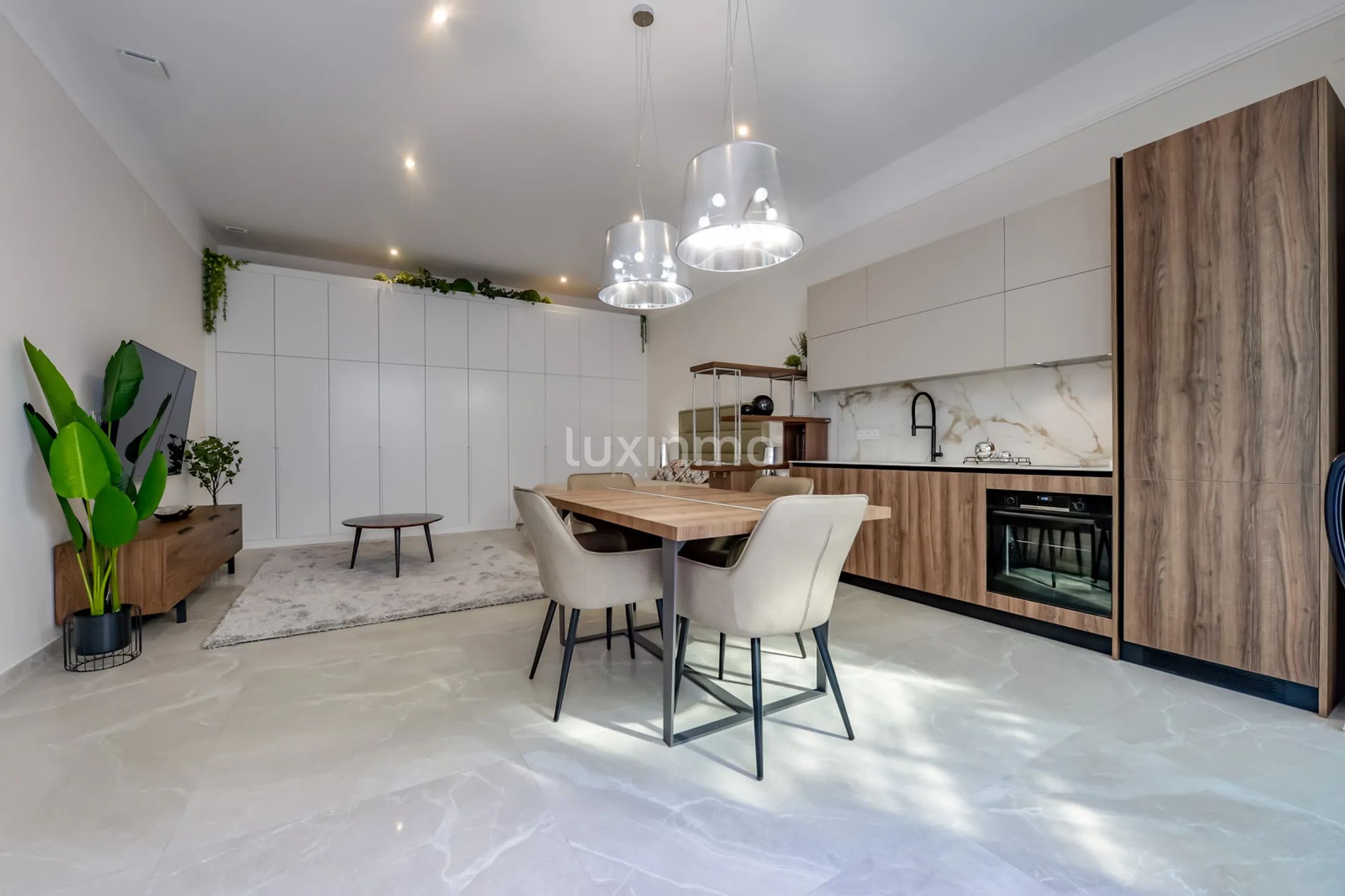 Atemberaubende Luxus-Villa mit atemberaubender Aussicht in Sierra Cortina — photo 54