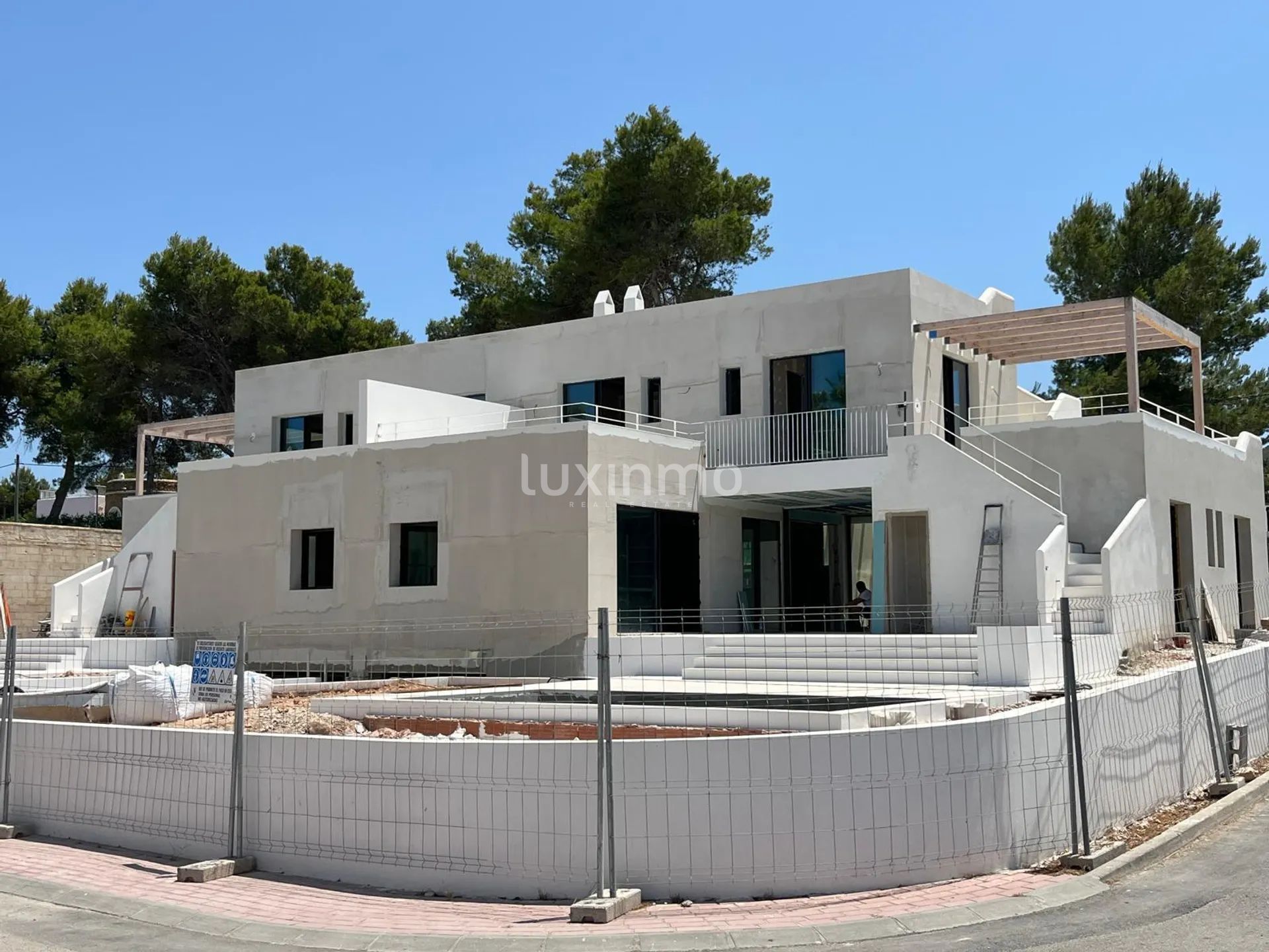 Nouvelle maison moderne jumelée avec piscine privée près de la plage à Port des Torrent, Ibiza — photo 10