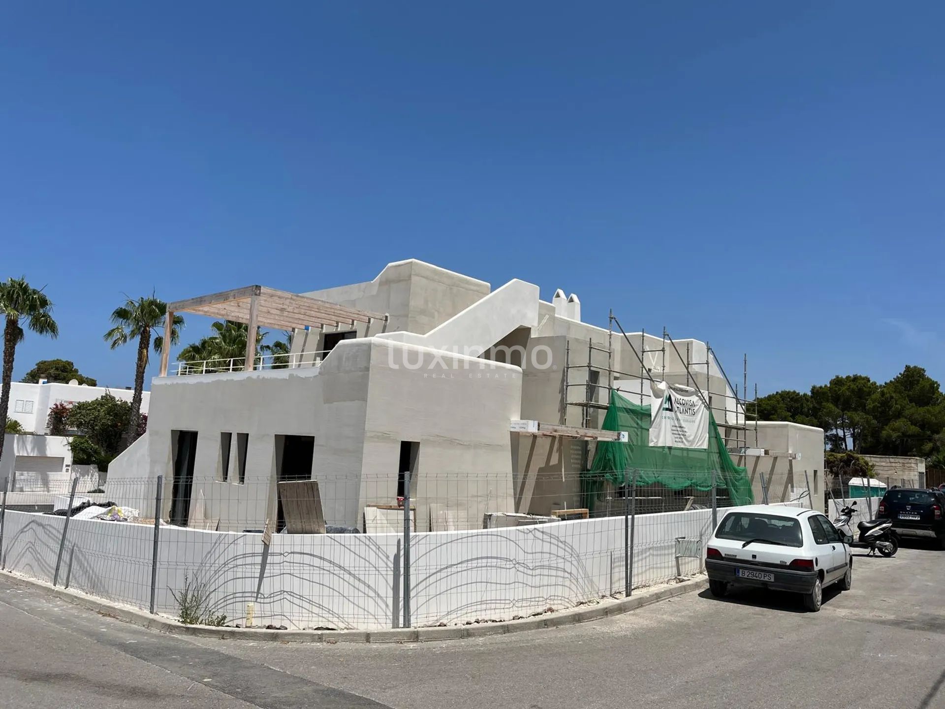 Nouvelle maison moderne jumelée avec piscine privée près de la plage à Port des Torrent, Ibiza — photo 12