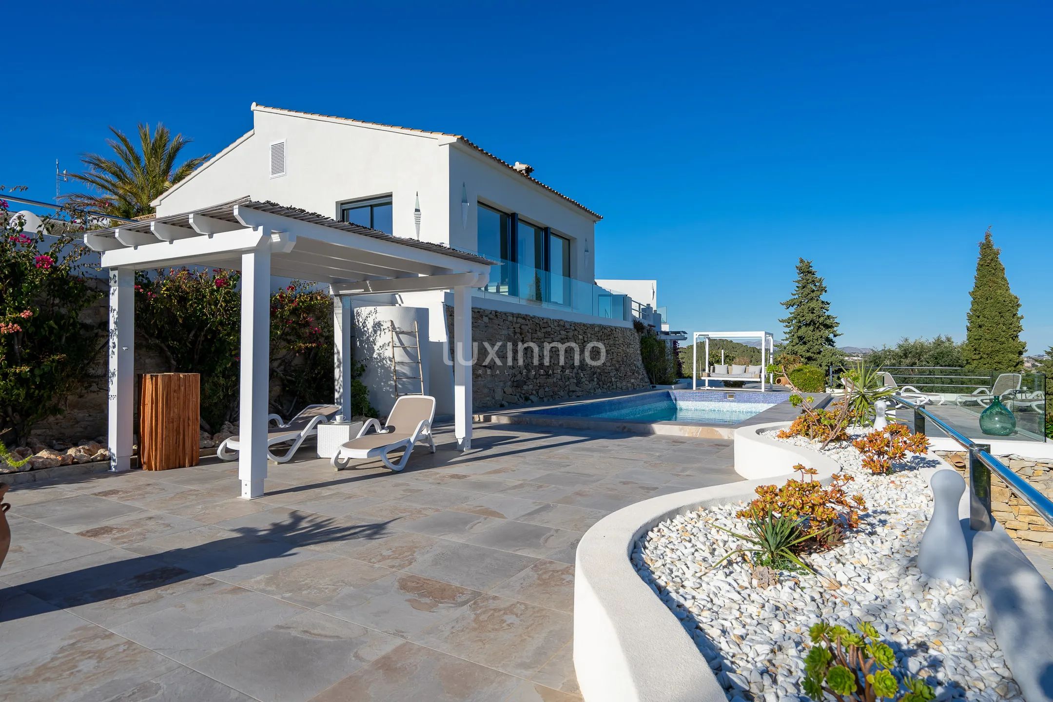 Fantastische Villa mit absoluter Privatsphäre und Panoramablick in Benissa — photo 36
