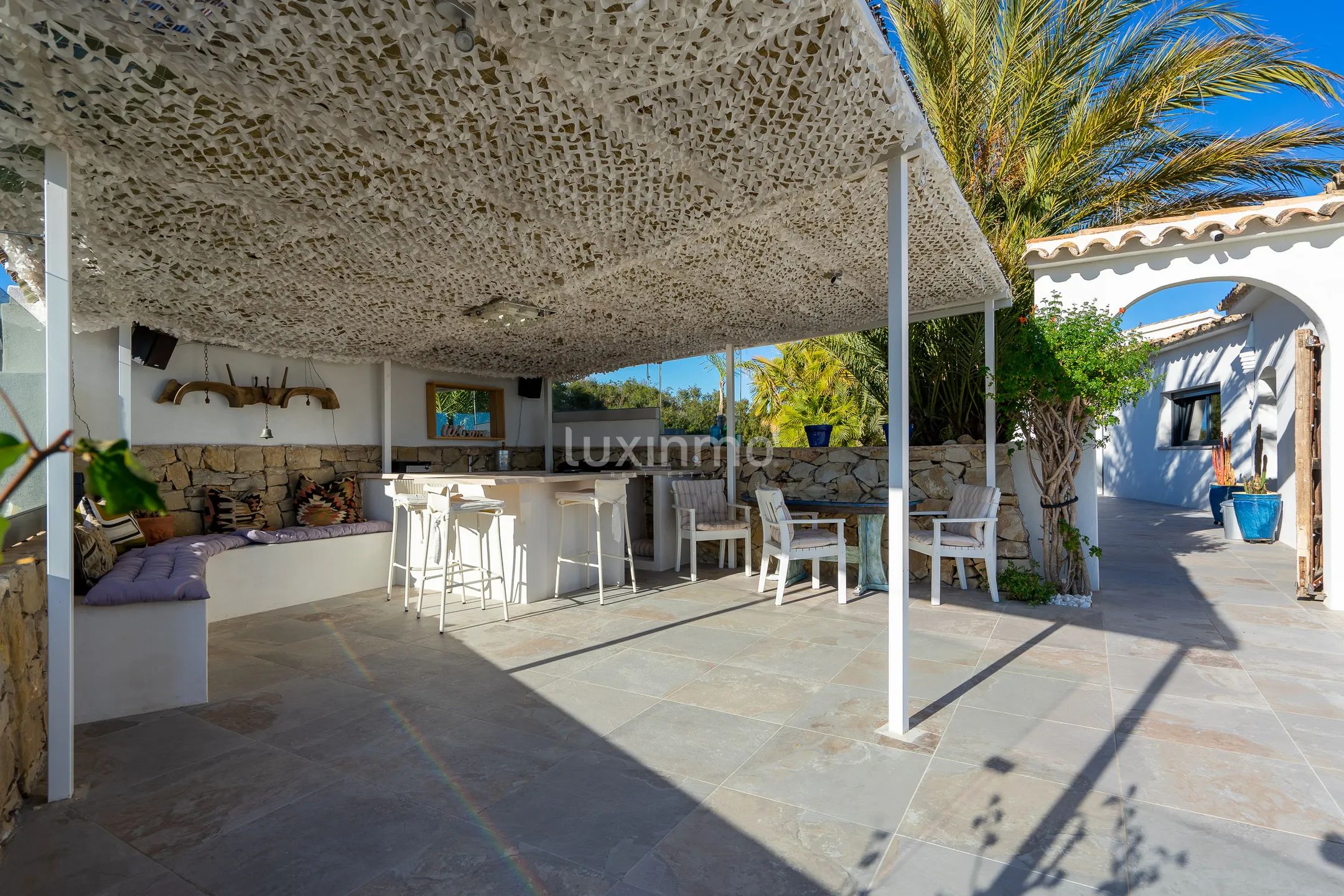 Вилла с полным уединением и панорамным видом в Бениссе — photo 32