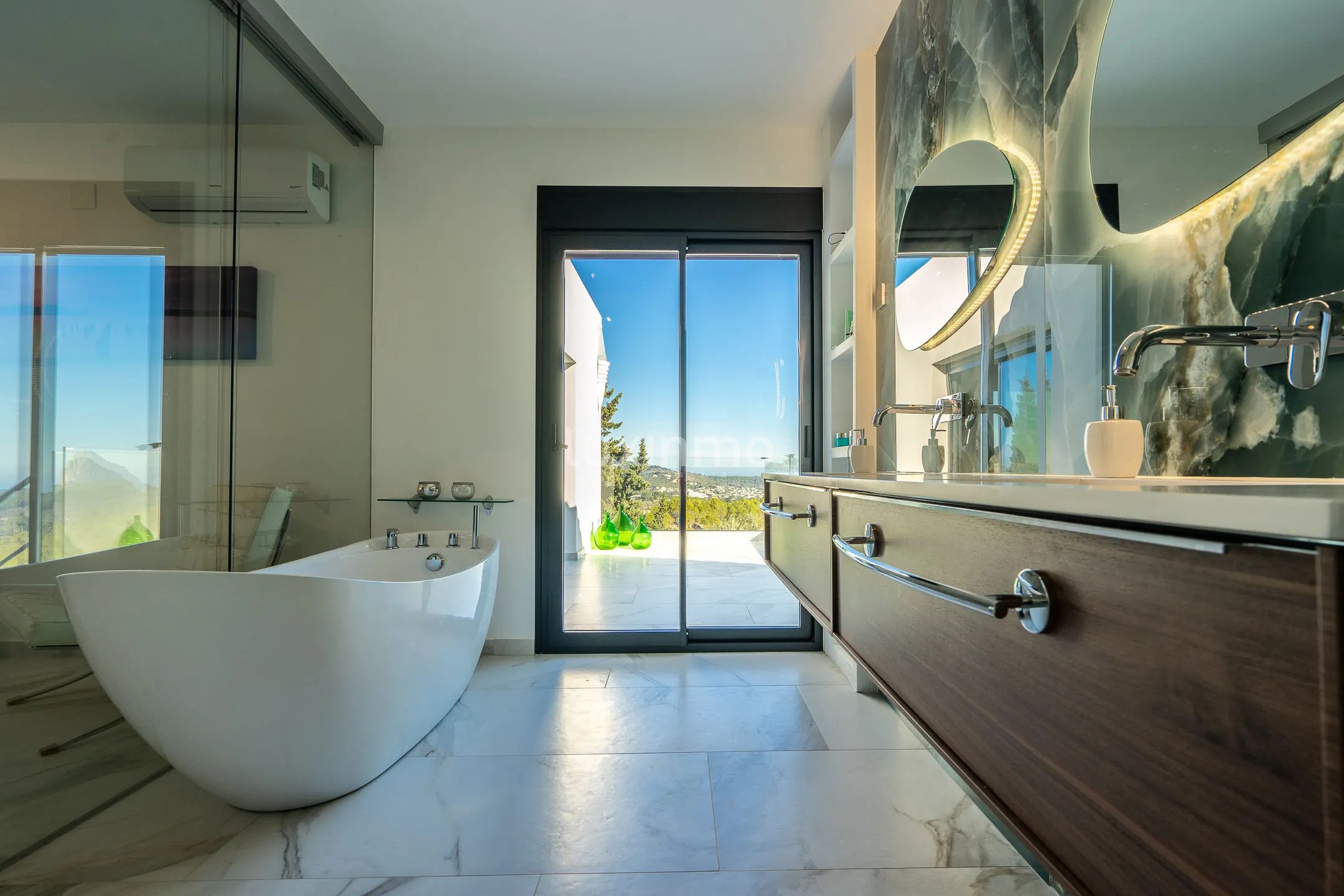 Fantastische Villa mit absoluter Privatsphäre und Panoramablick in Benissa — photo 17