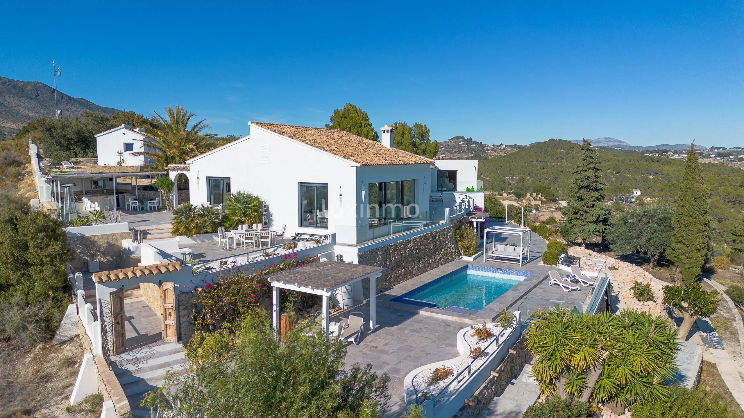 Fantastic villa with total privacy and panoramic views in Benissa — photo 5
