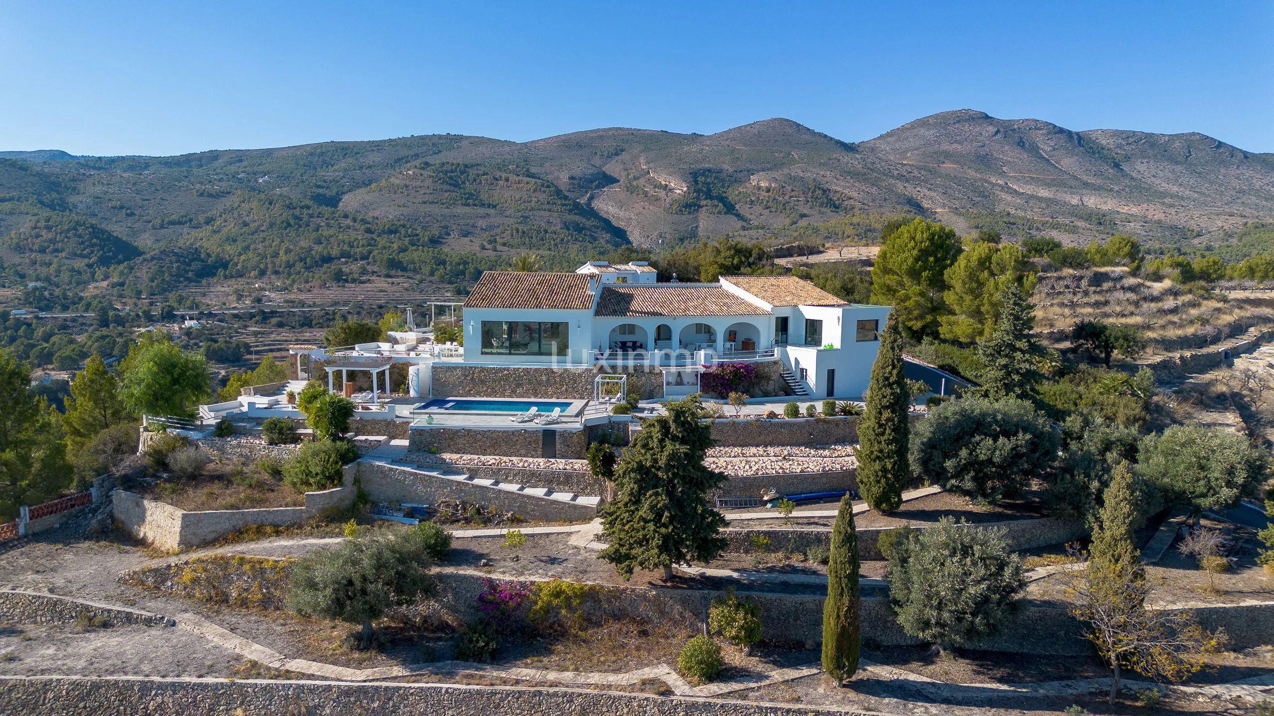Fantastic villa with total privacy and panoramic views in Benissa