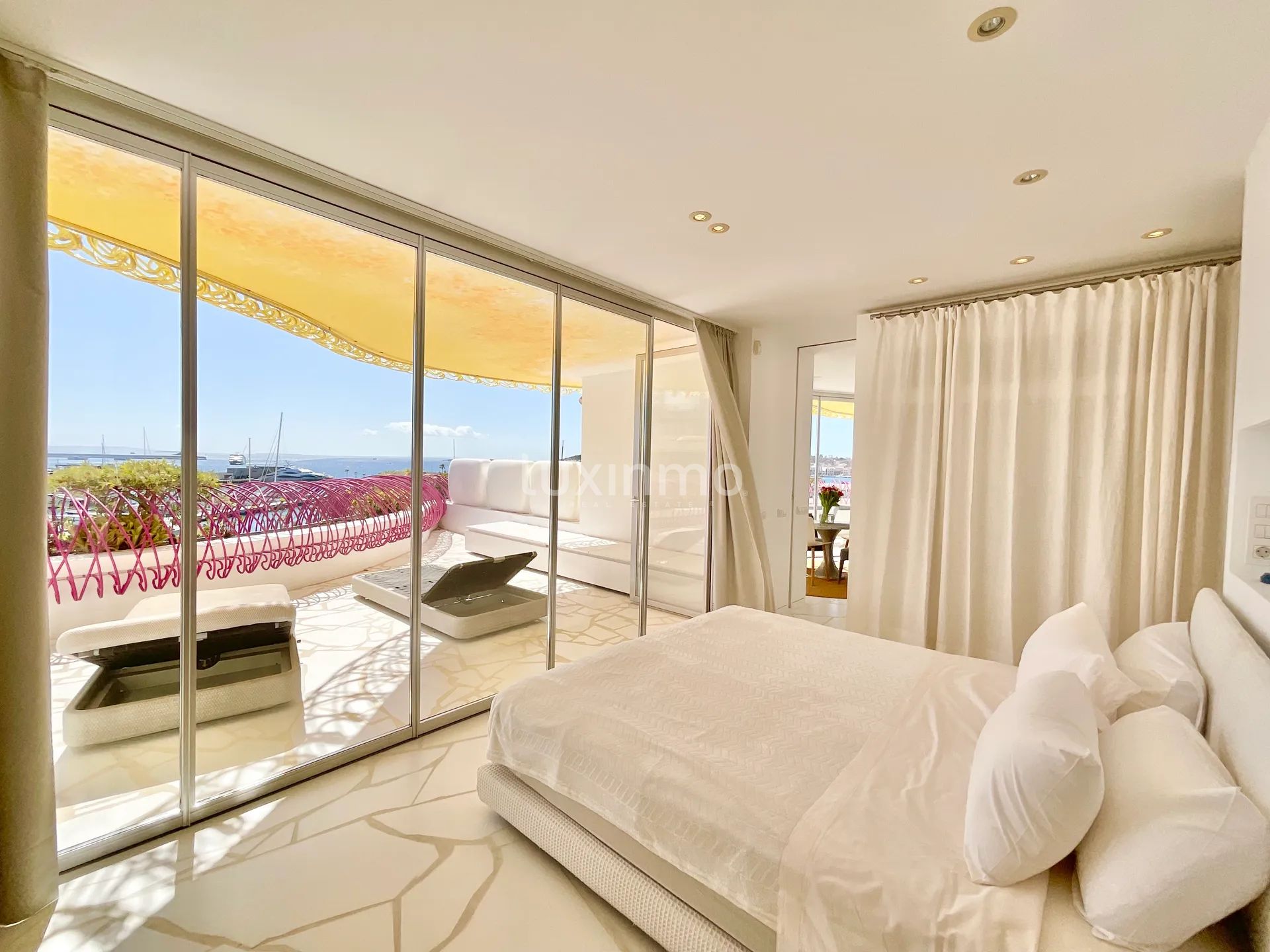 Nowoczesny apartament z przepięknym widokiem na morze i willę Dalt, Ibiza — photo 34