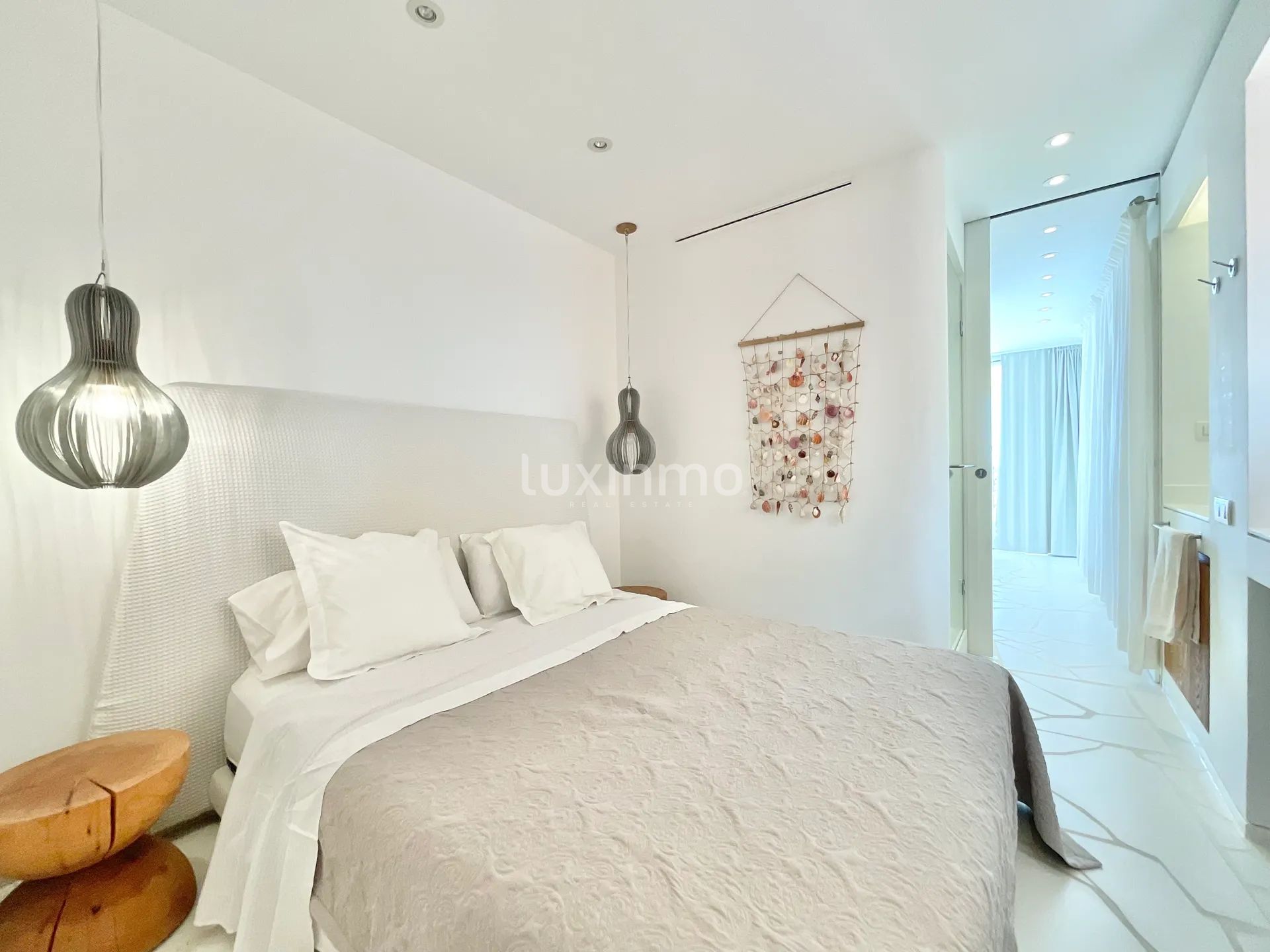 Modern Frontline Apartment With Stunning Views to the Sea & Dalt Villa, Ibiza — photo 44