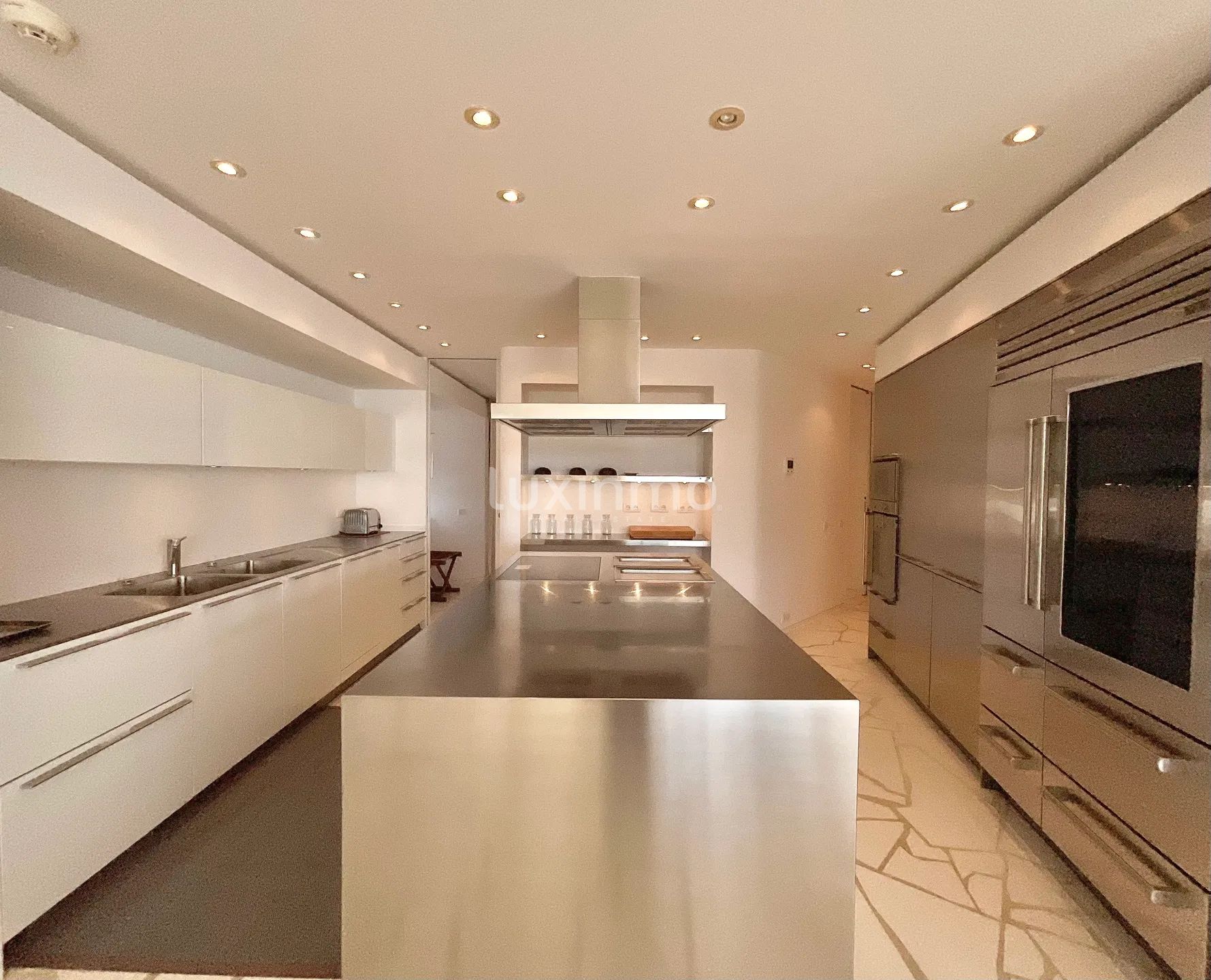 Nowoczesny apartament z przepięknym widokiem na morze i willę Dalt, Ibiza — photo 25