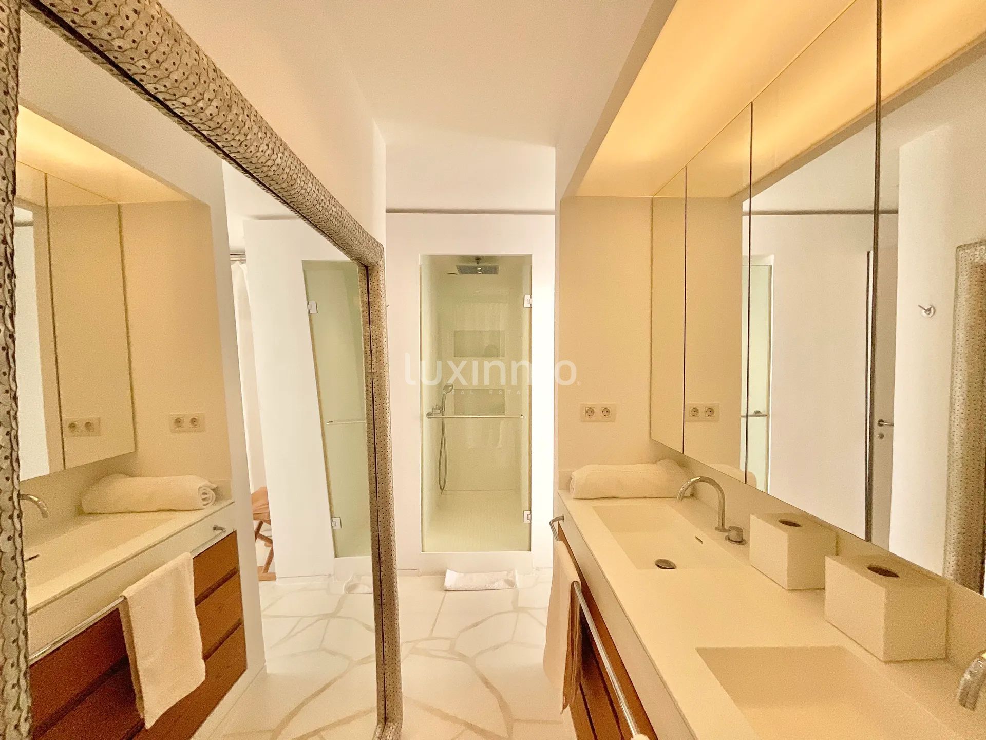 Nowoczesny apartament z przepięknym widokiem na morze i willę Dalt, Ibiza — photo 37