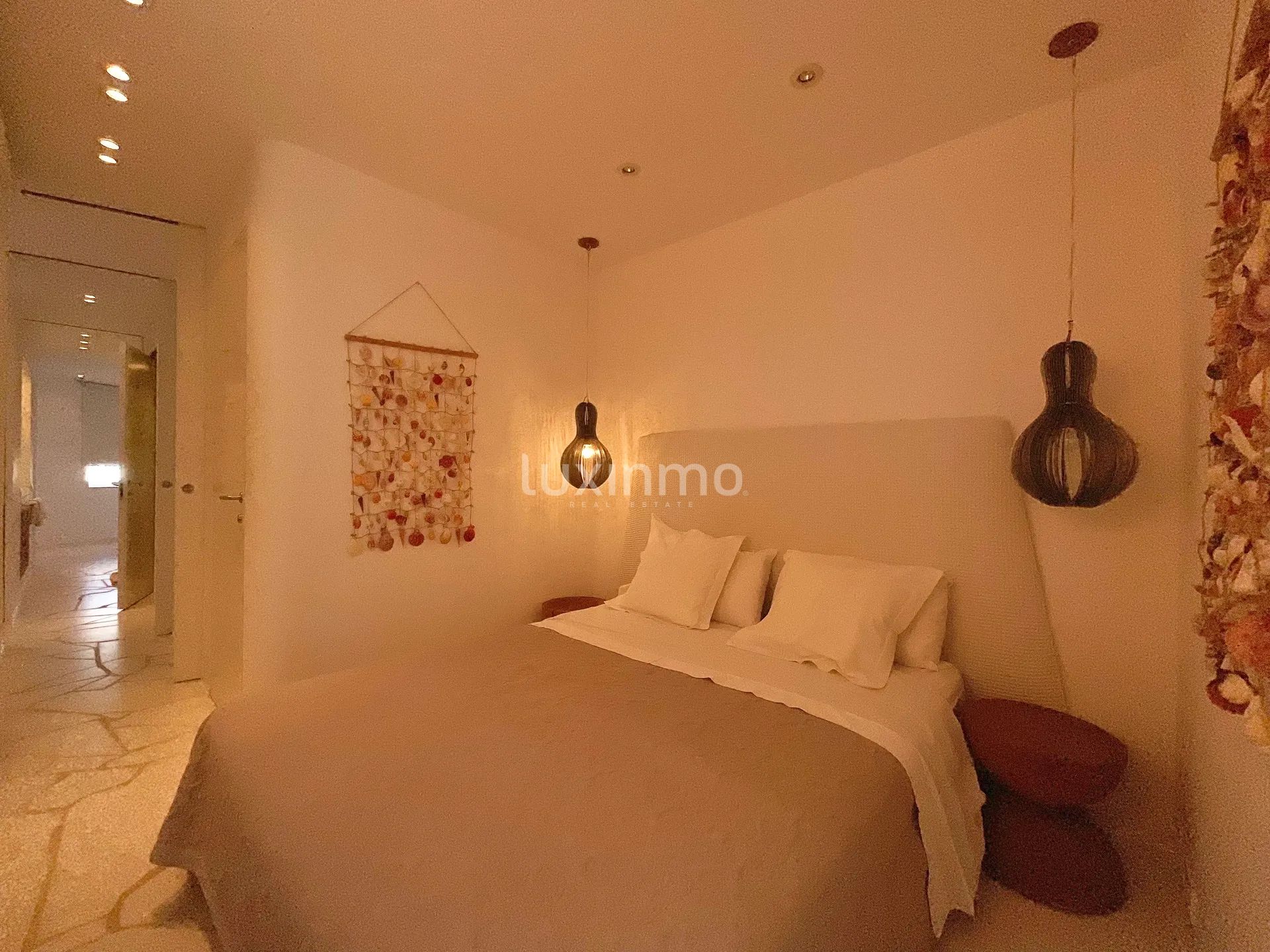 Nowoczesny apartament z przepięknym widokiem na morze i willę Dalt, Ibiza — photo 39
