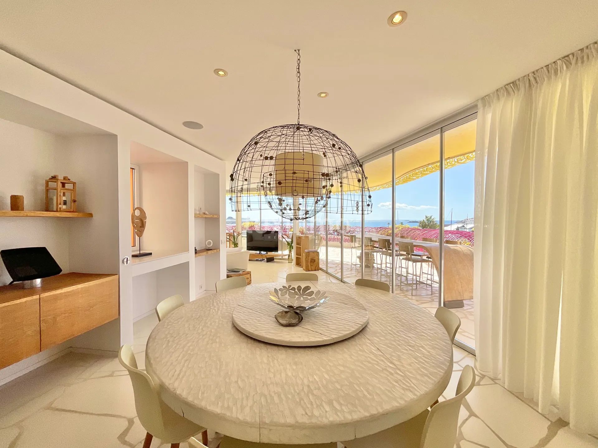 Nowoczesny apartament z przepięknym widokiem na morze i willę Dalt, Ibiza — photo 20