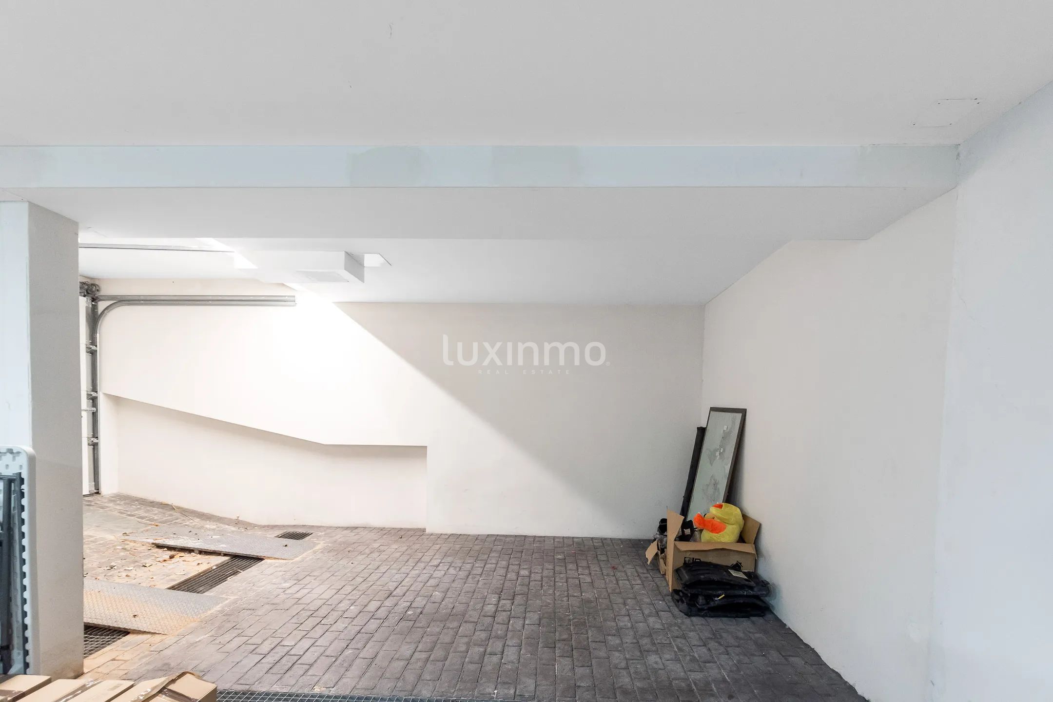 Impresionante villa moderna con vistas al mar en Sierra Cortina — photo 27