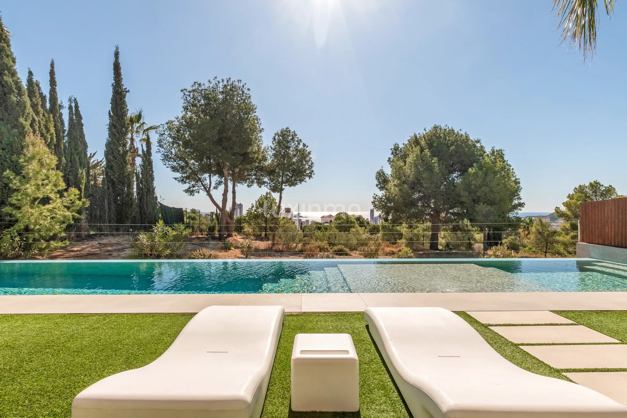 Impresionante villa moderna con vistas al mar en Sierra Cortina — photo 5