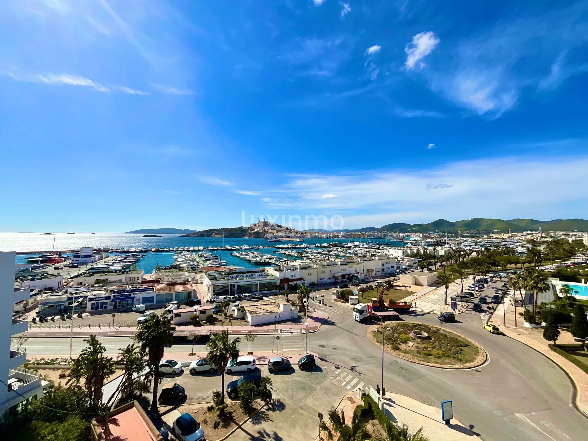 Superbe penthouse à Marina Botafoc-Talamanca avec projet de rénovation — photo 17