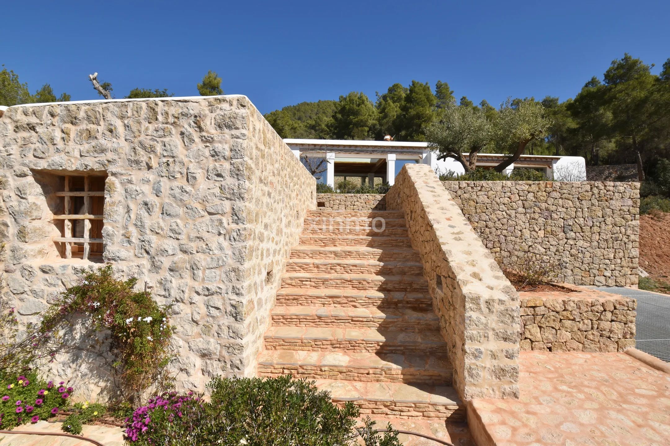 Svært privat, fabelaktig, nybygd Blakstad-finca nord på Ibiza — photo 30