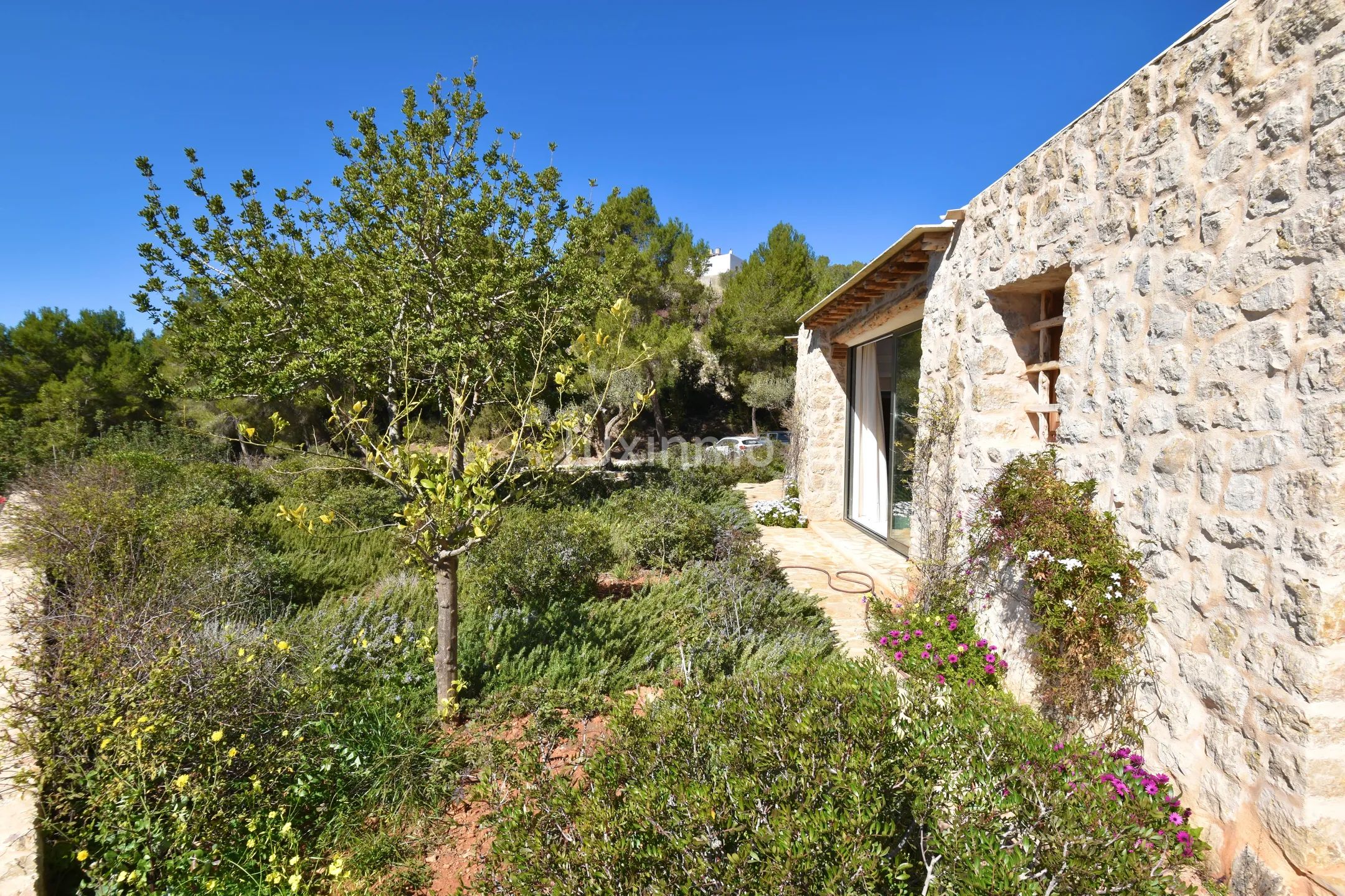 Svært privat, fabelaktig, nybygd Blakstad-finca nord på Ibiza — photo 32
