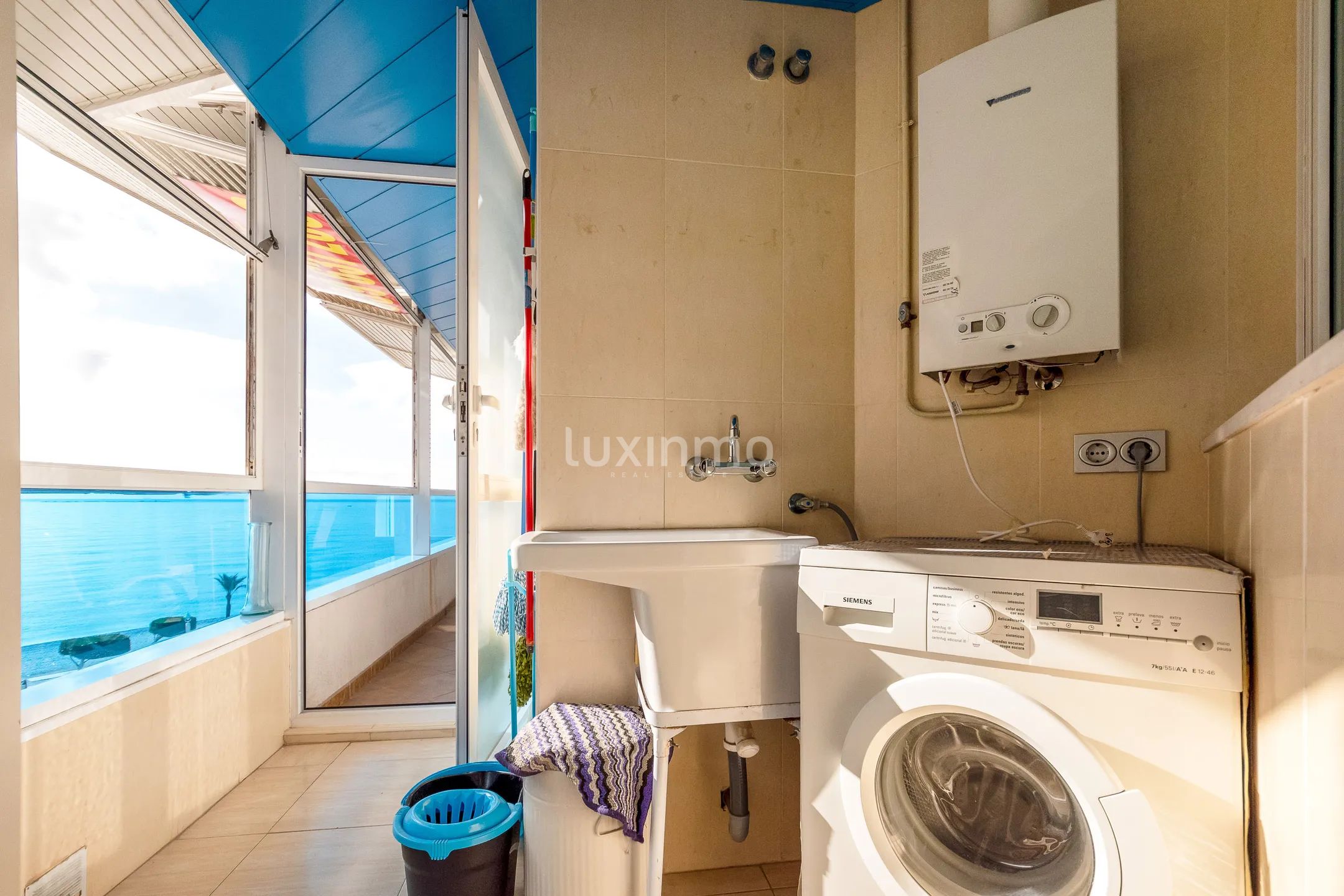 Eerstelijns appartement met uitzicht op zee en de bergen in Altea — photo 10