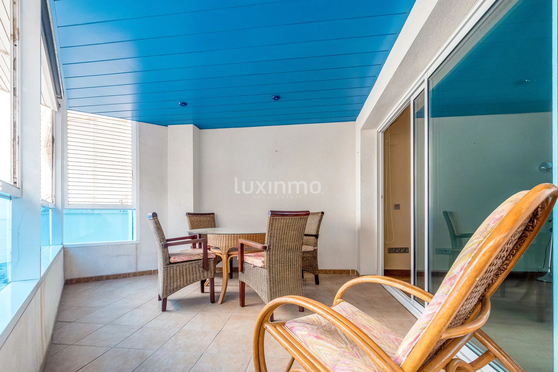 Eerstelijns appartement met uitzicht op zee en de bergen in Altea — photo 9