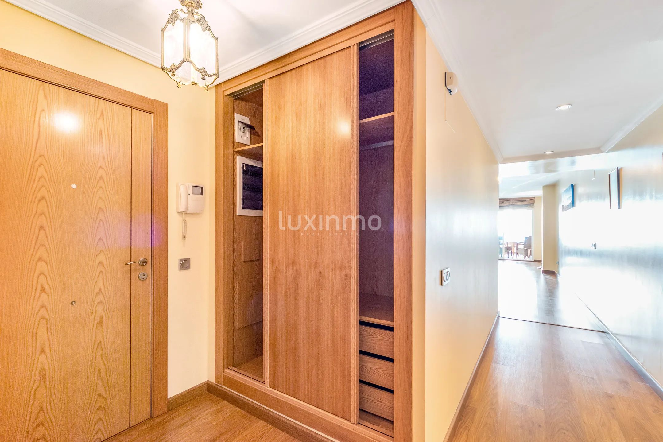 Eerstelijns appartement met uitzicht op zee en de bergen in Altea — photo 22