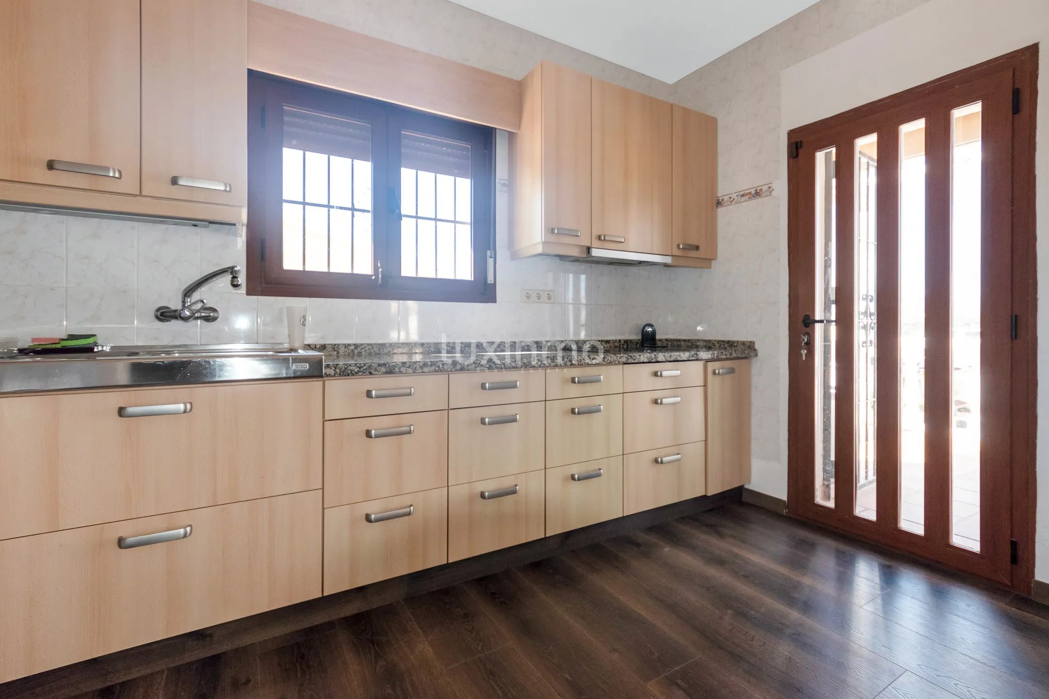 Вилла с частным бассейном на продажу в Албире — photo 7