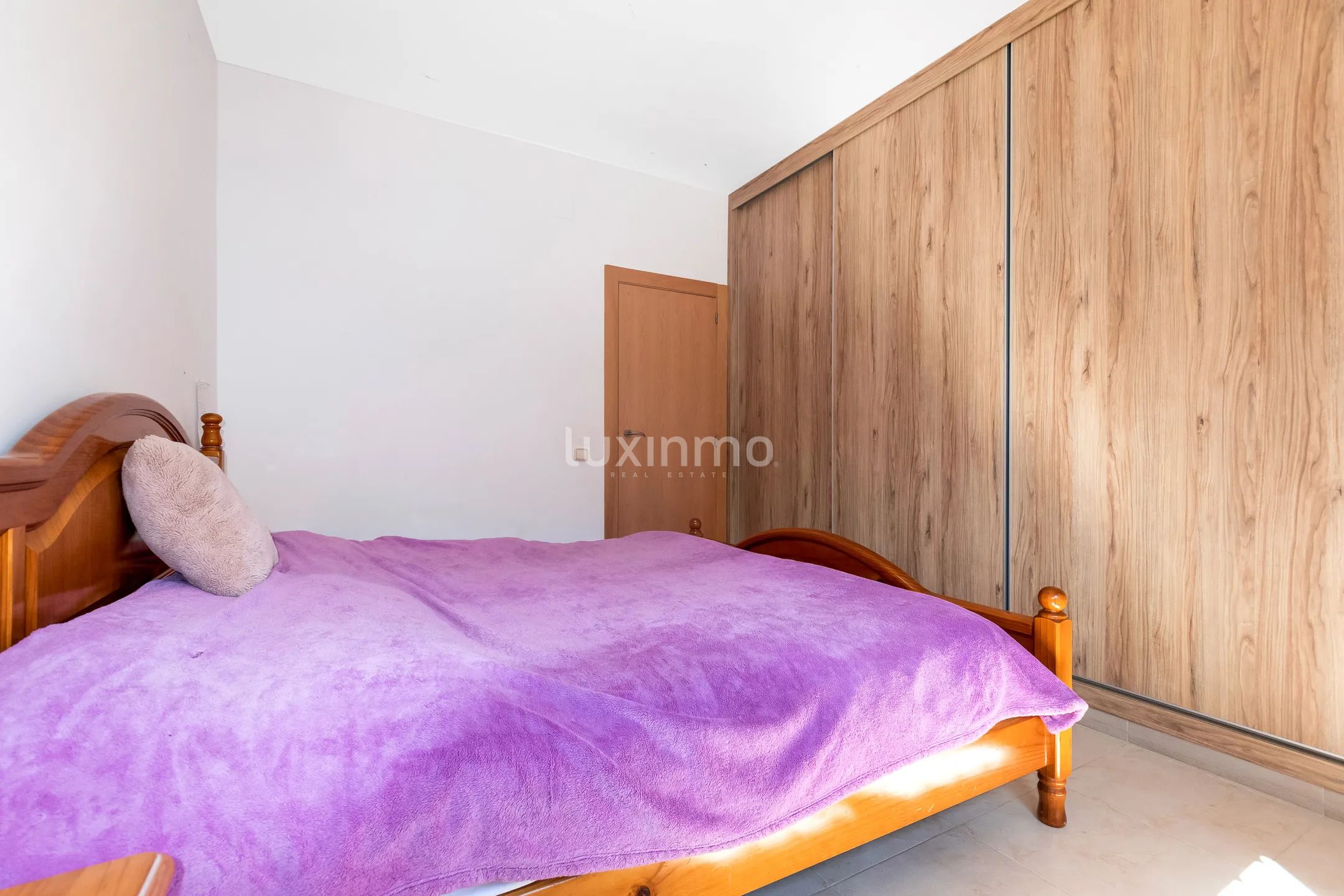 Вилла с частным бассейном на продажу в Албире — photo 17