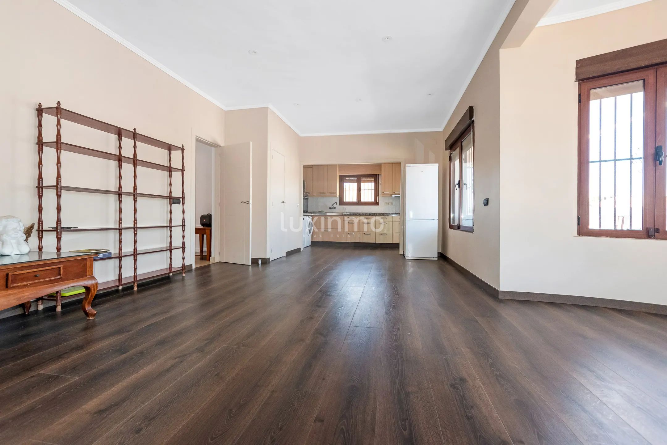 Вилла с частным бассейном на продажу в Албире — photo 5