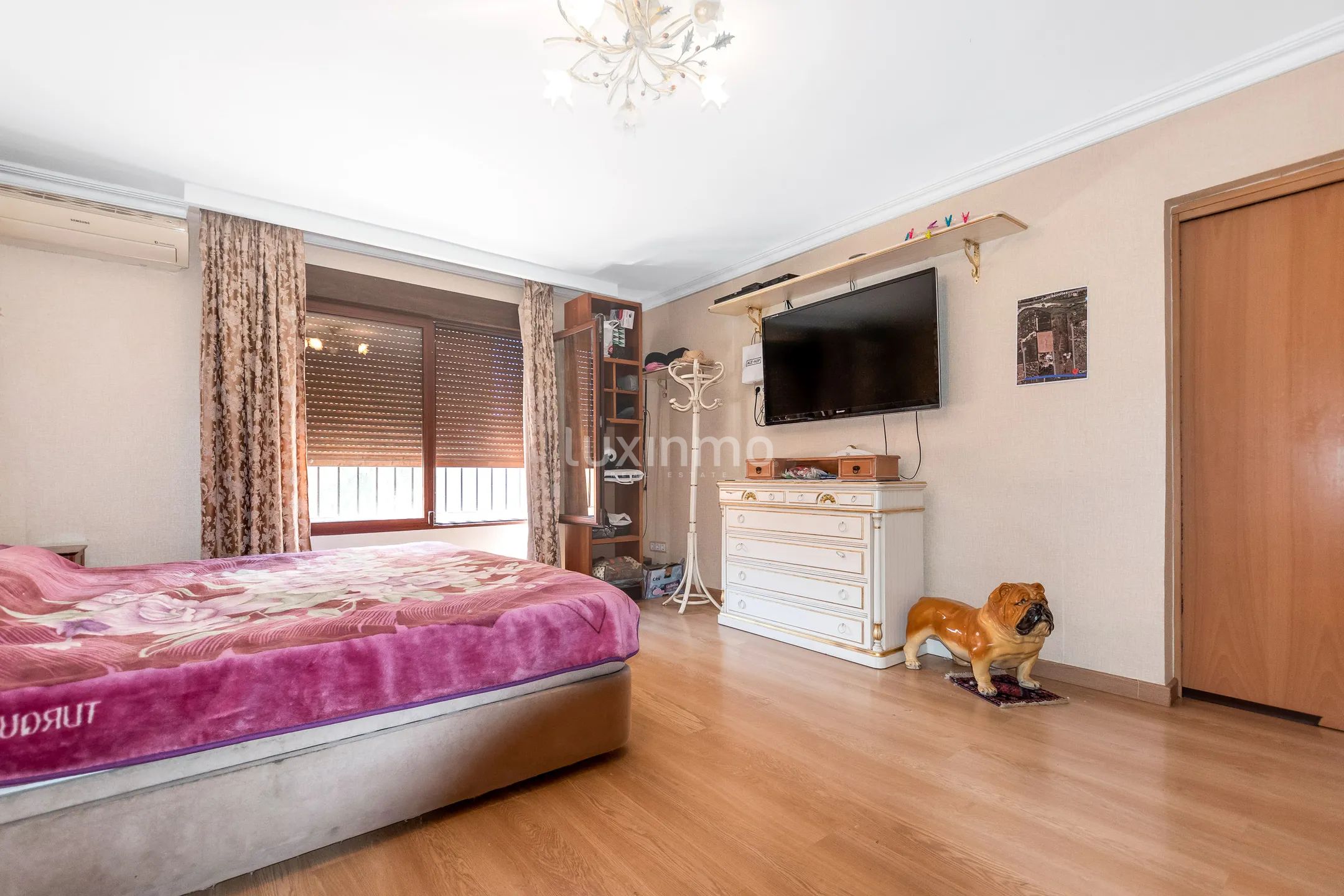 Вилла с частным бассейном на продажу в Албире — photo 19
