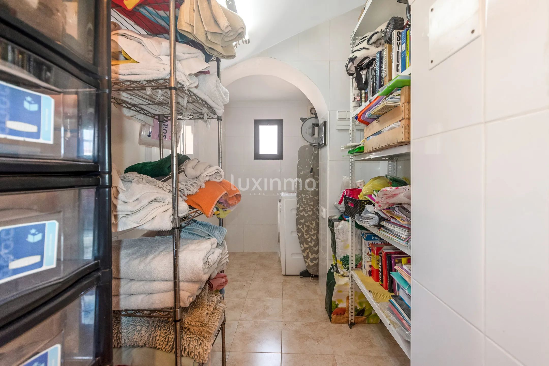 Вилла с частным бассейном на продажу в Албире — photo 23