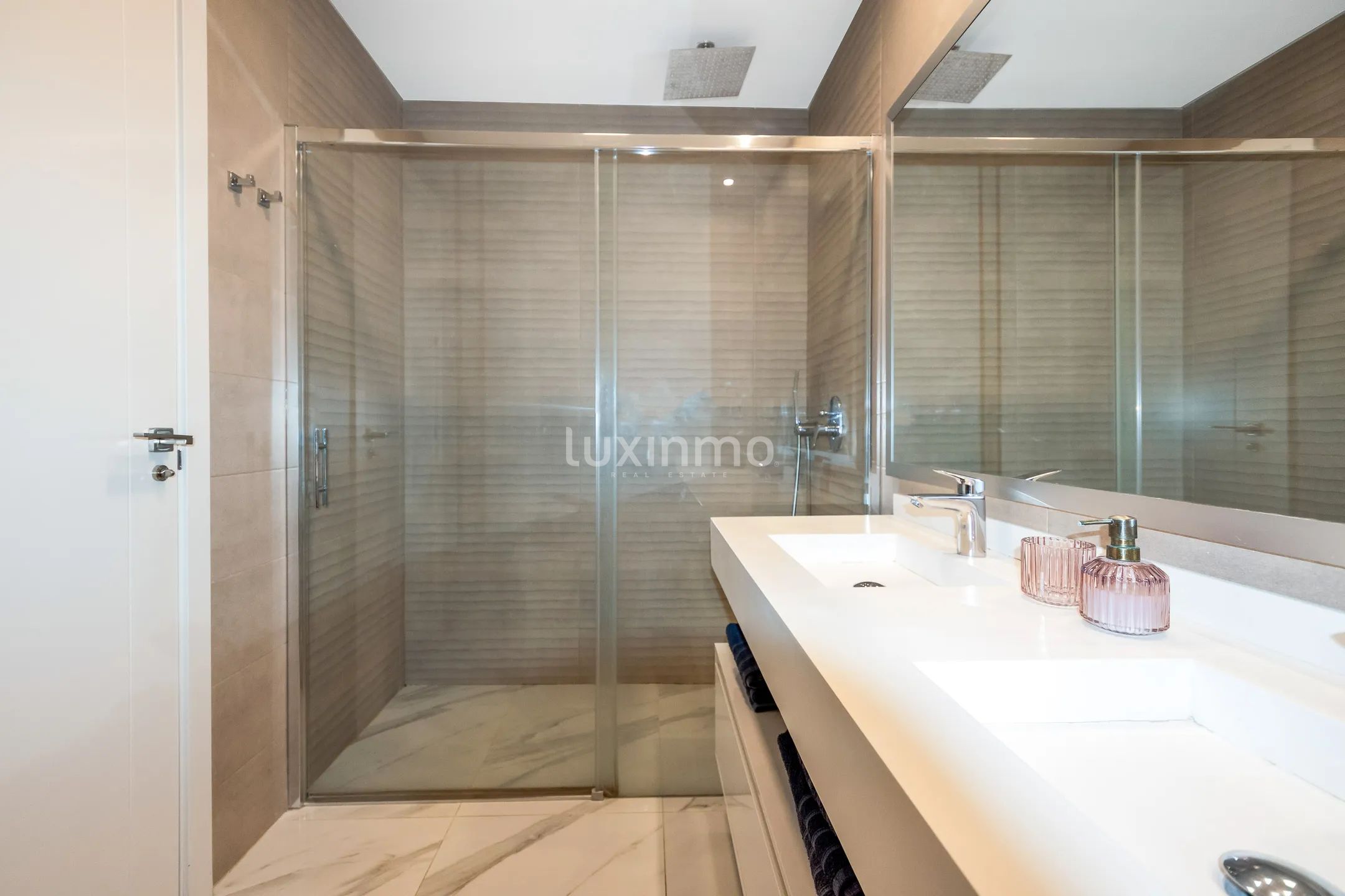 Vacker lägenhet med havsutsikt till salu i Benidorm — photo 14