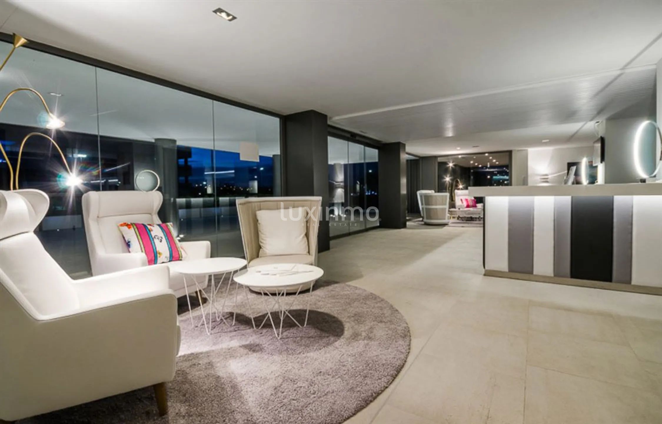 Modern appartement "The White Angel" in la Marina, Ibiza — photo 10