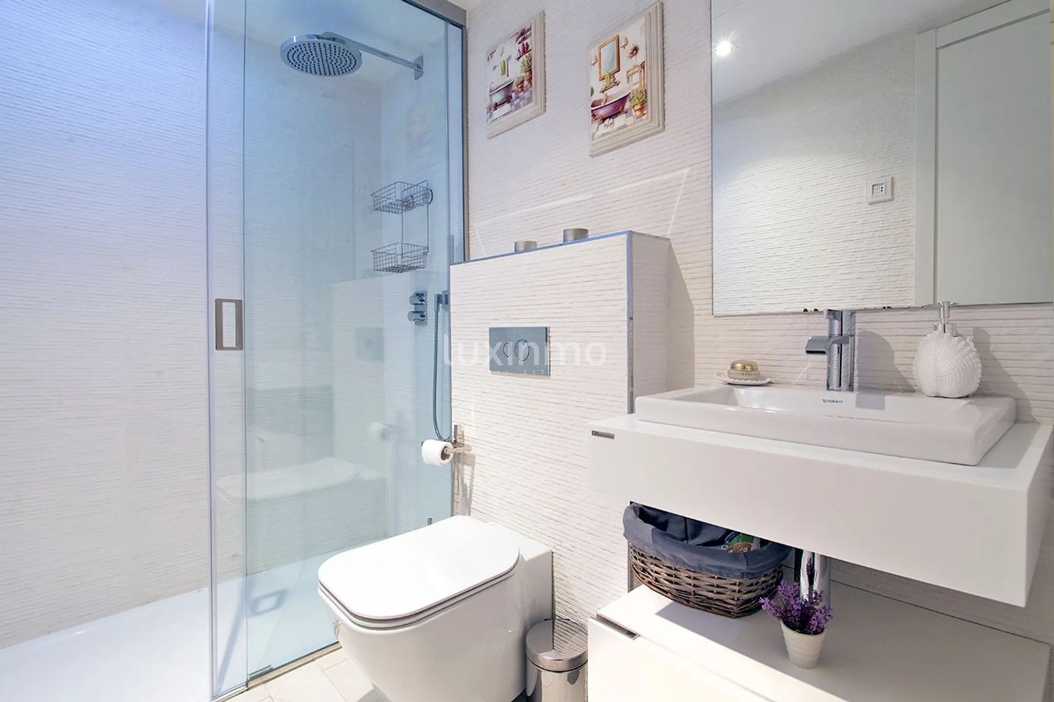 Modern appartement "The White Angel" in la Marina, Ibiza — photo 28