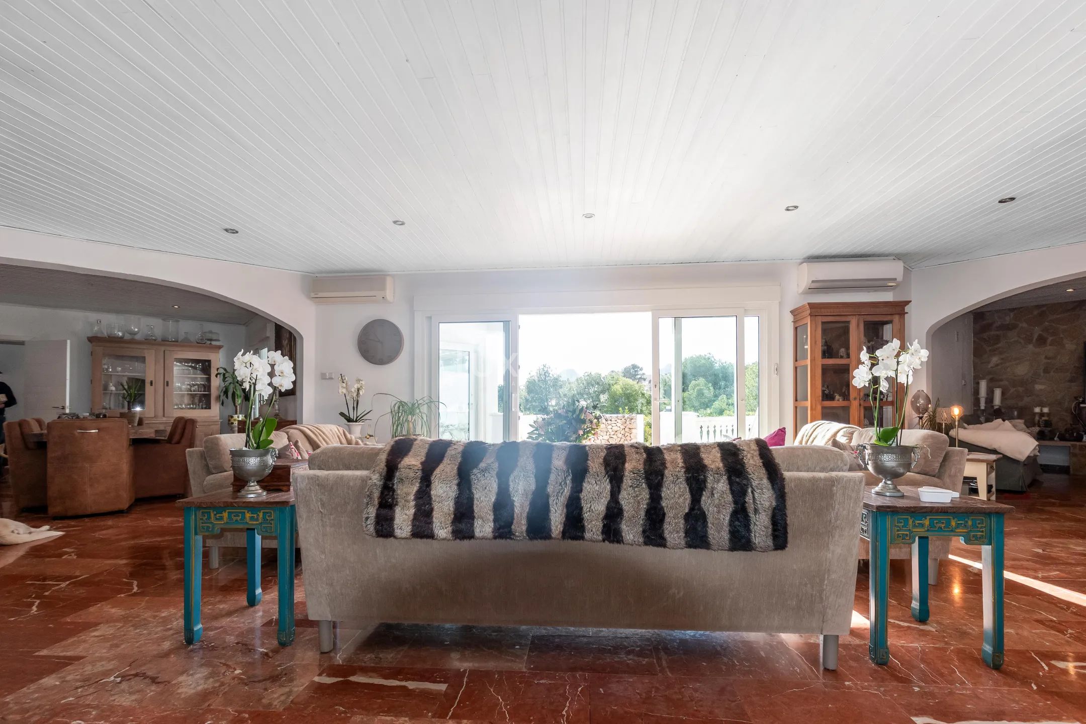 Ombyggt hus med 5 sovrum och havsutsikt i La Nucia — photo 9