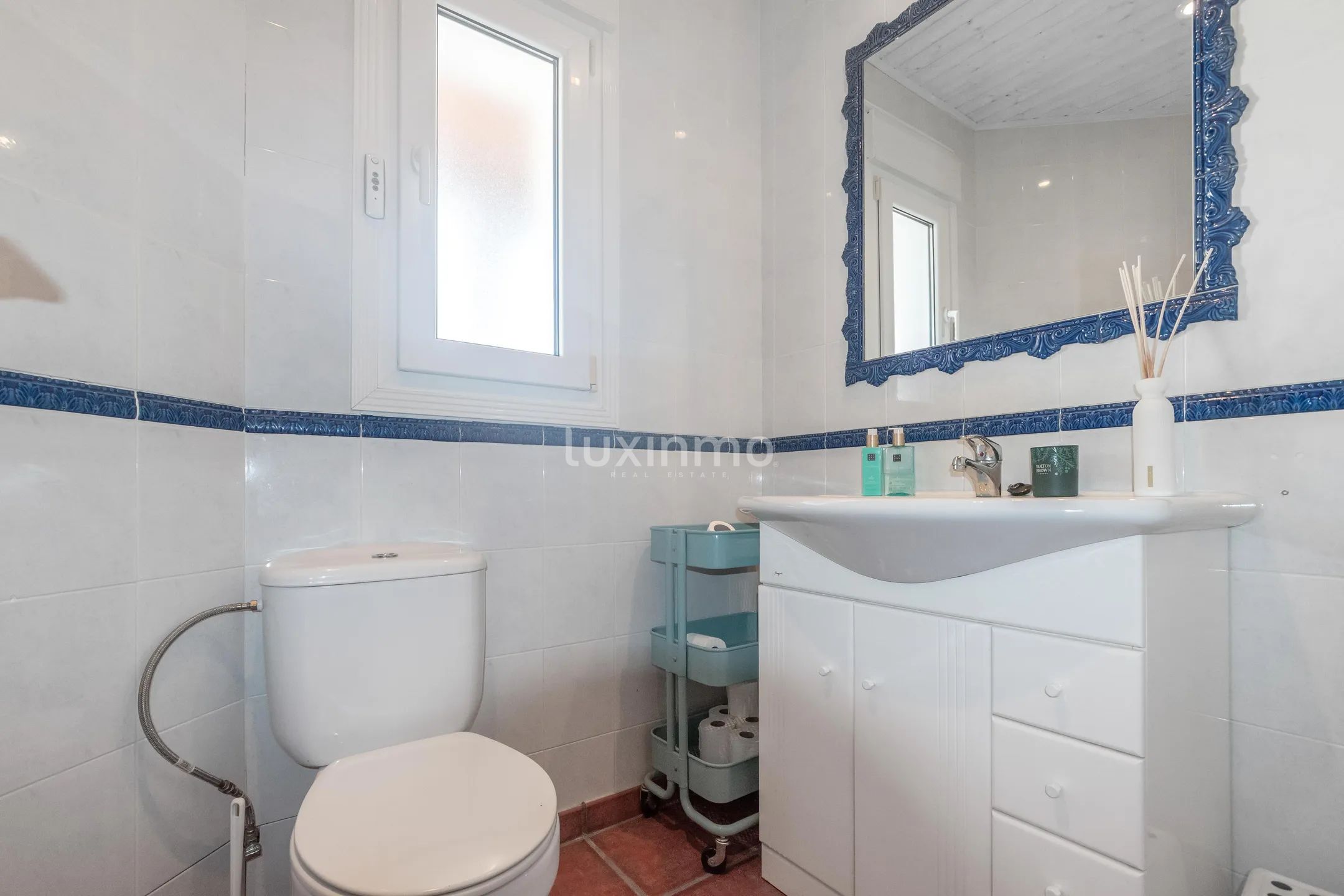 Ombyggt hus med 5 sovrum och havsutsikt i La Nucia — photo 33