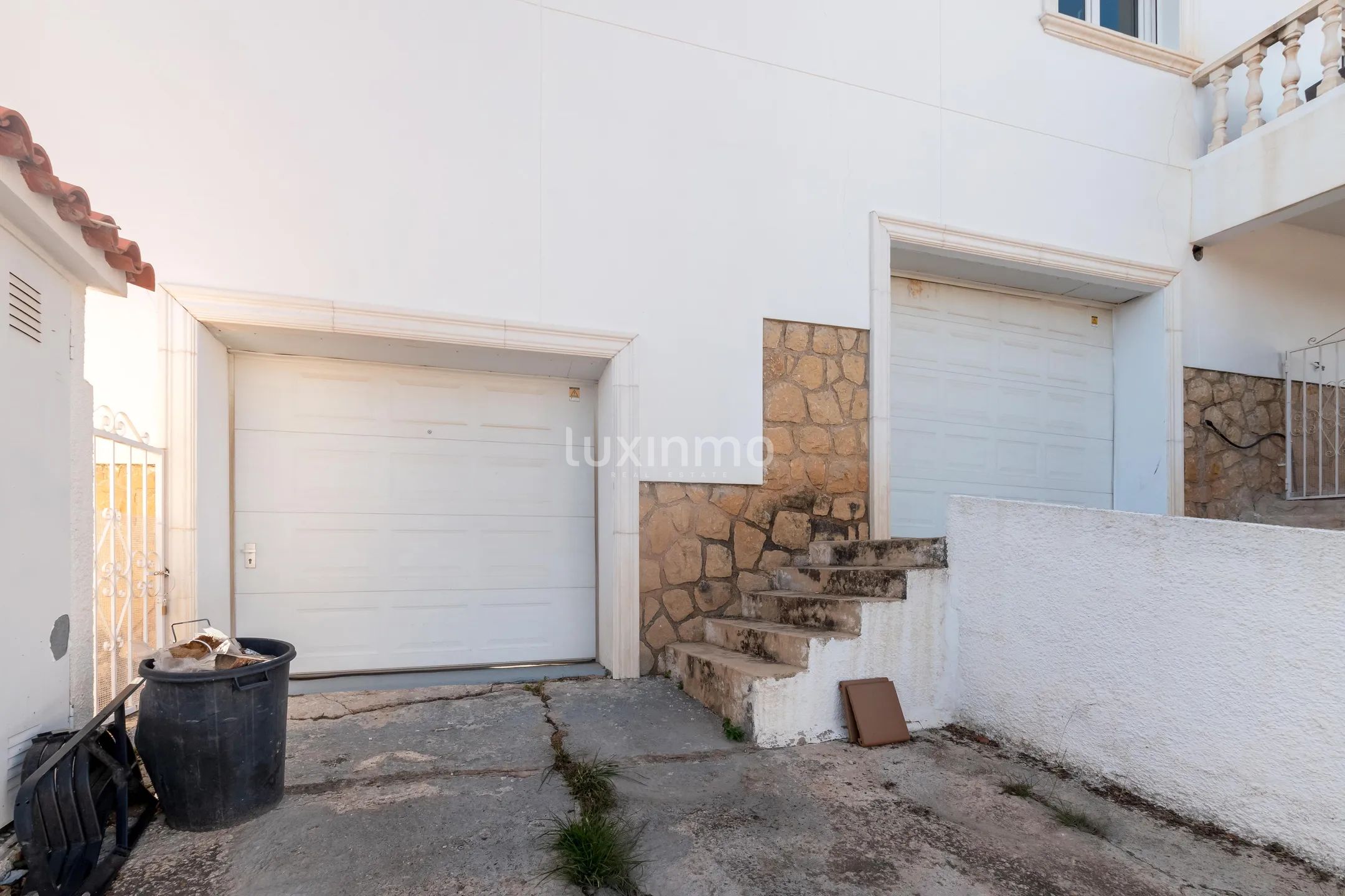 Ombyggt hus med 5 sovrum och havsutsikt i La Nucia — photo 40