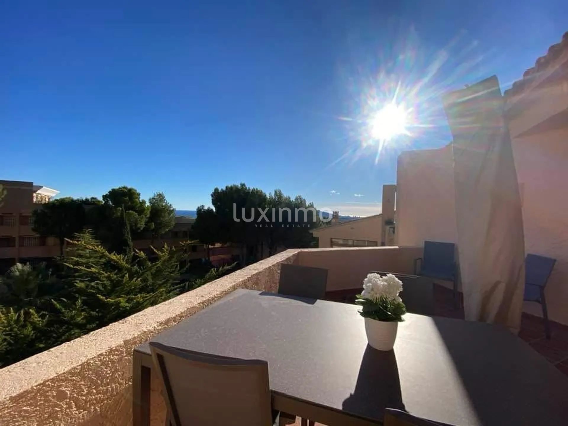 Moderne 2-Schlafzimmer-Wohnung mit Meer- und Bergblick in Altea la Vella — photo 16