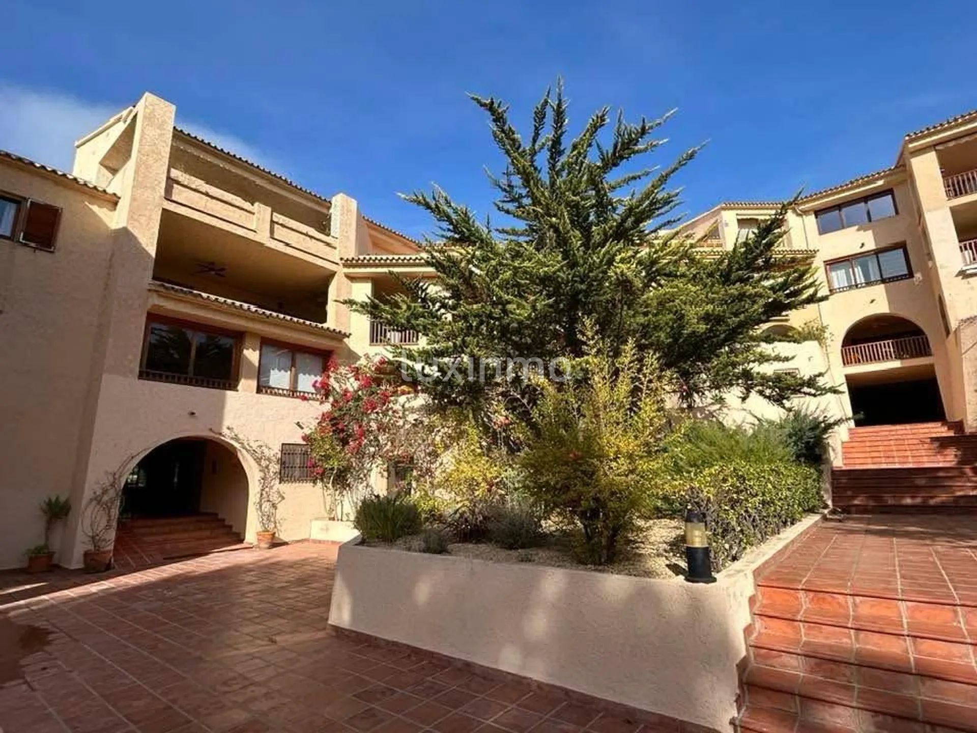 Moderne 2-Schlafzimmer-Wohnung mit Meer- und Bergblick in Altea la Vella — photo 18